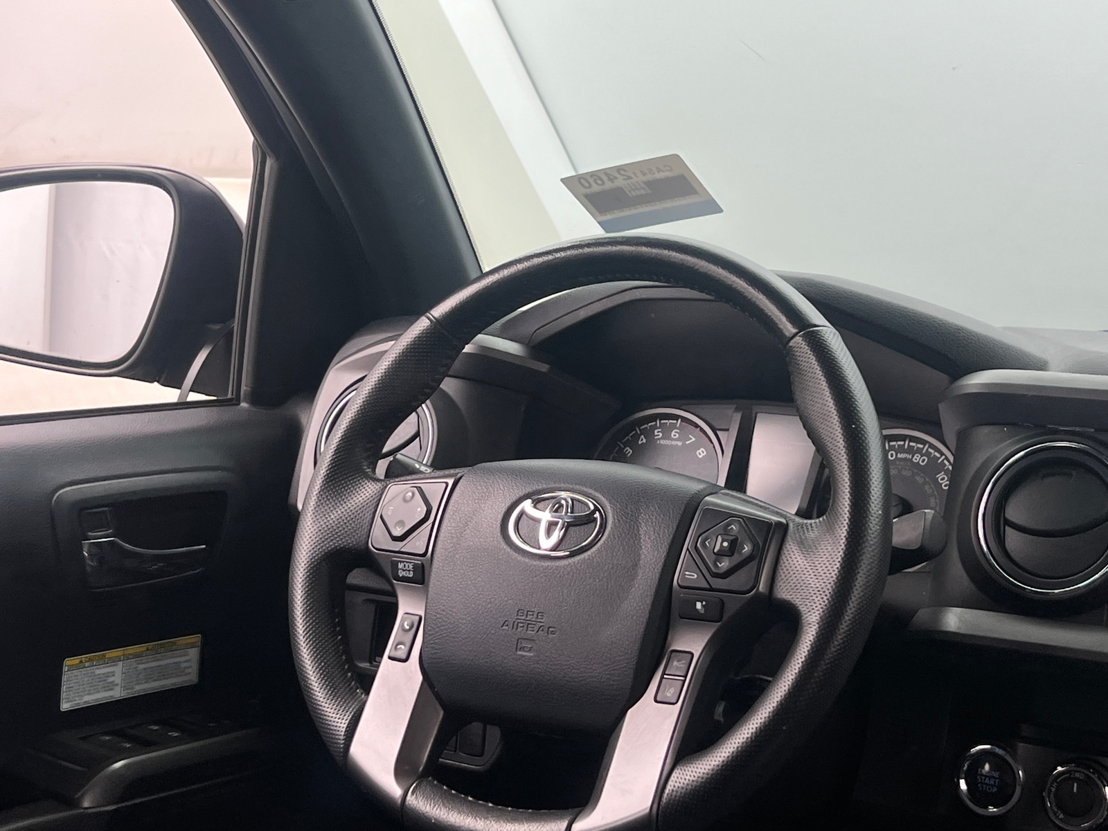 Thumbnail: 2019 Toyota Tacoma - 5