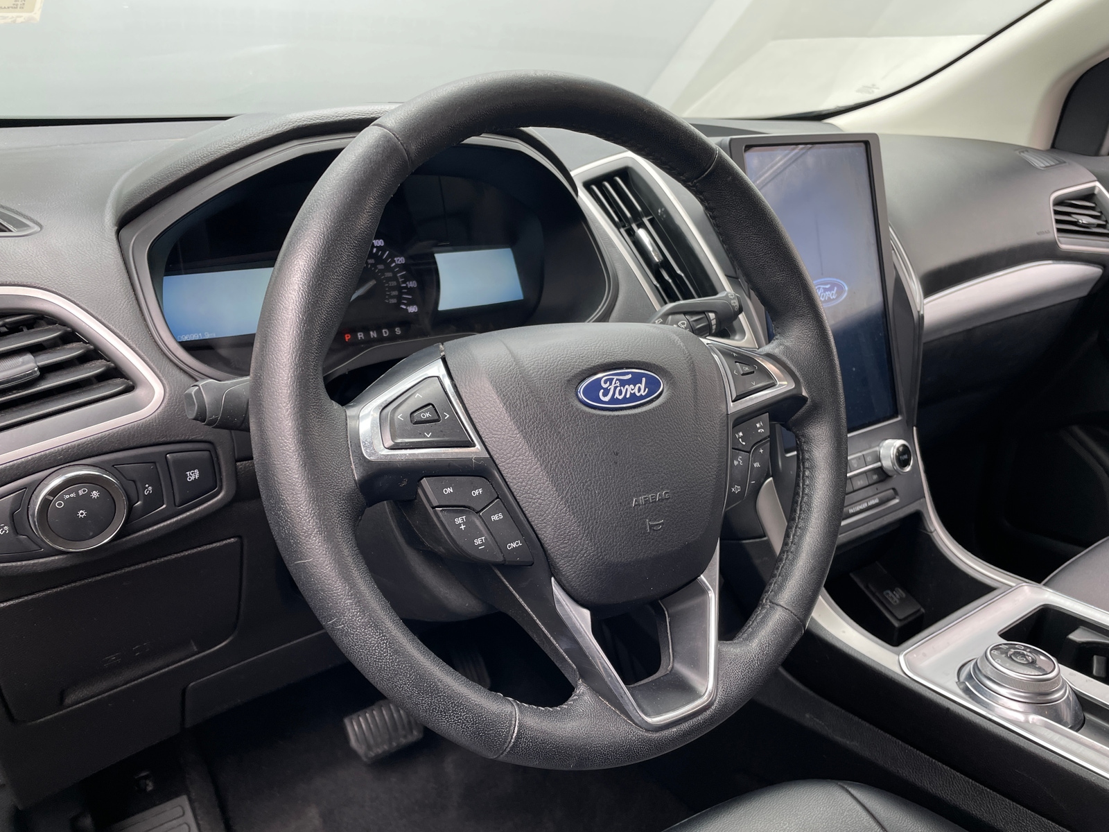 Thumbnail: 2022 Ford Edge - 4