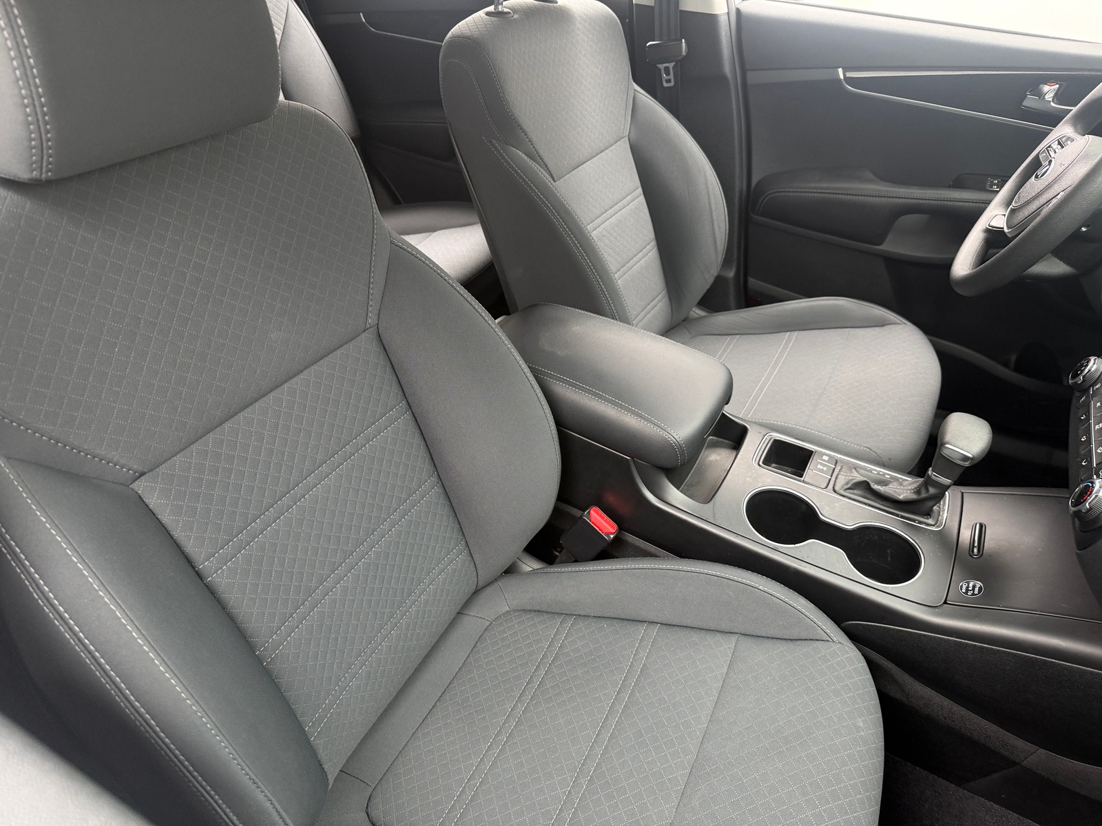 Thumbnail: 2019 Kia Sorento - 2