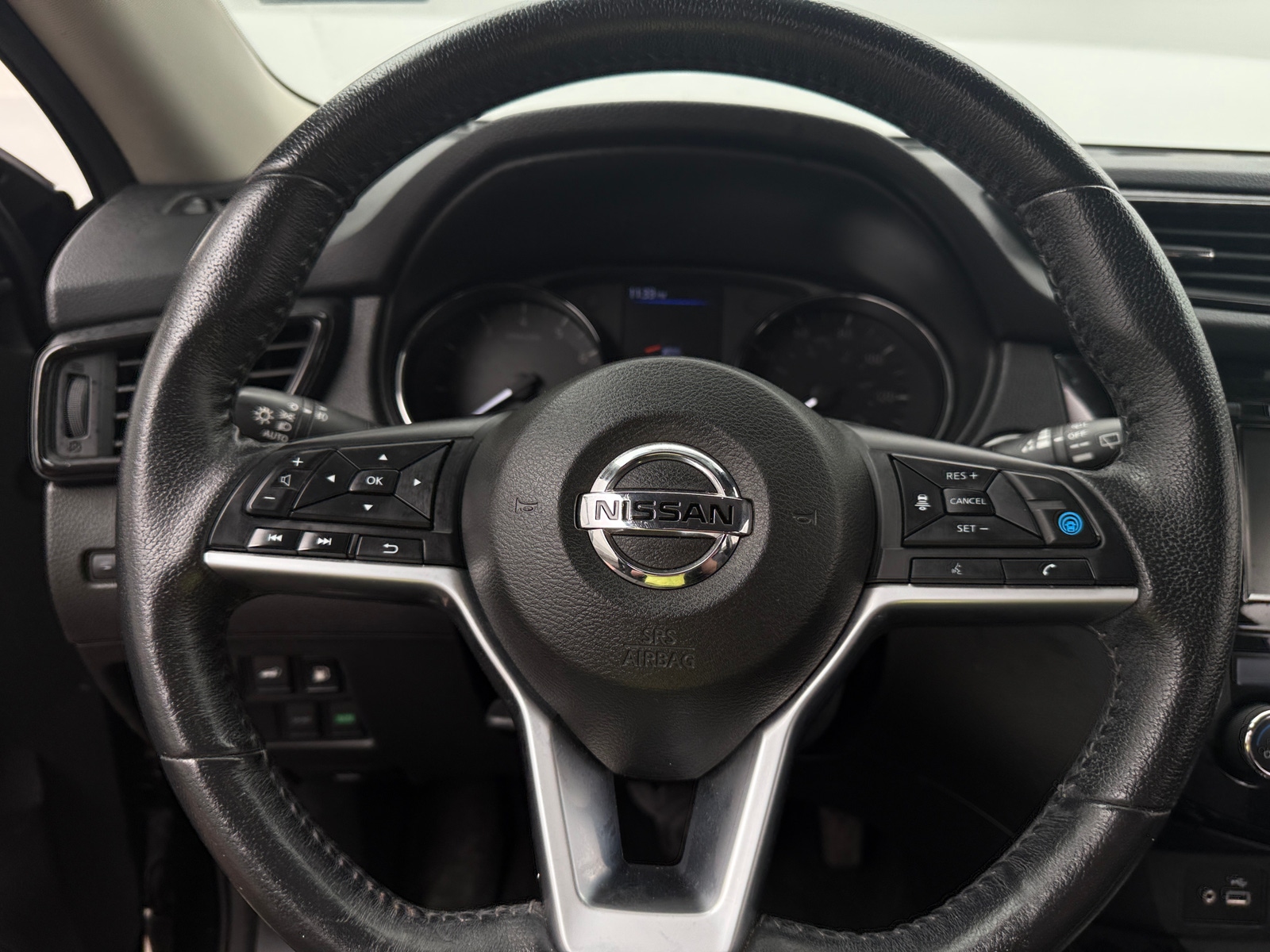 Thumbnail: 2019 Nissan Rogue - 4