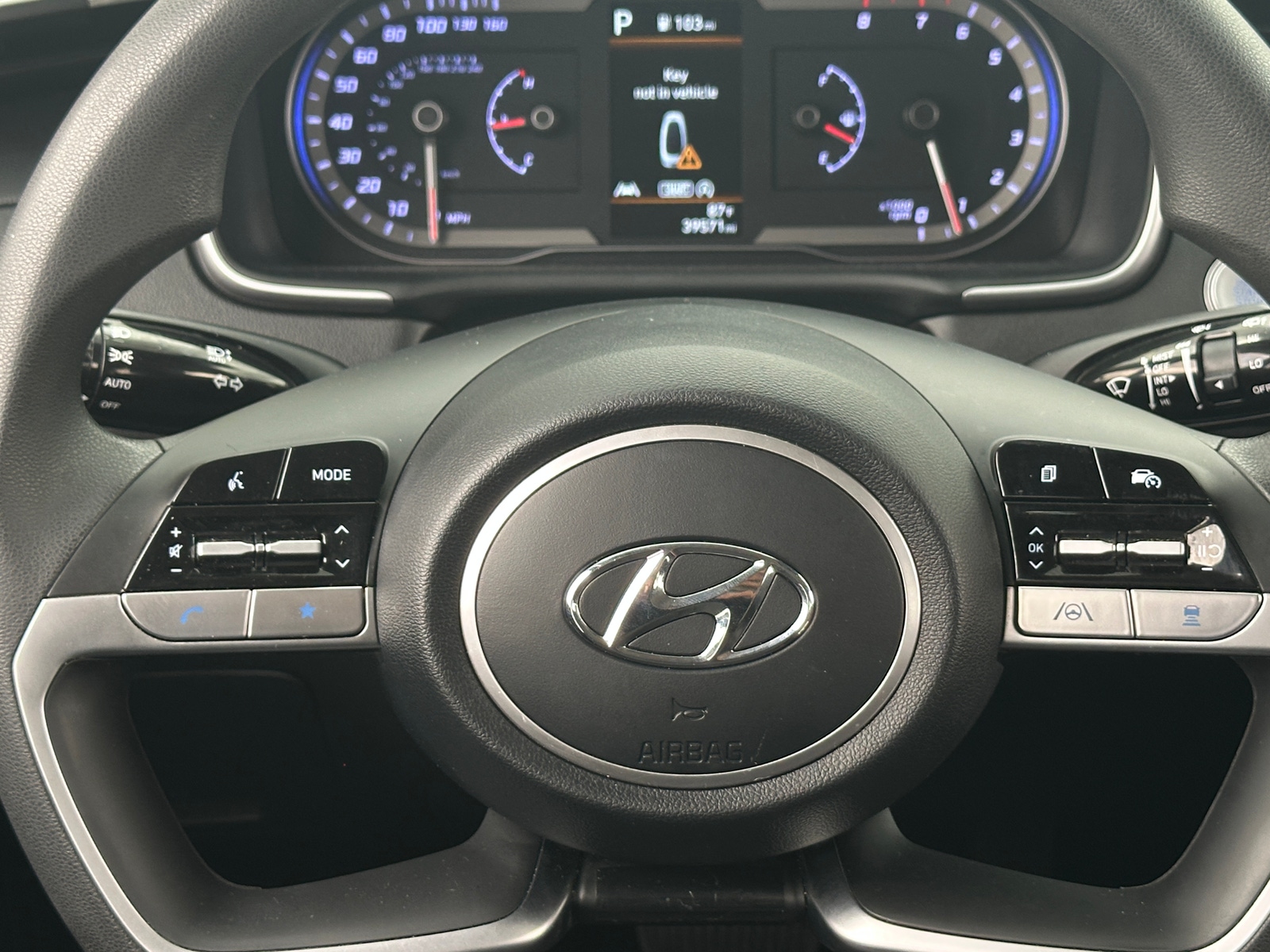 Thumbnail: 2022 Hyundai Tucson - 5