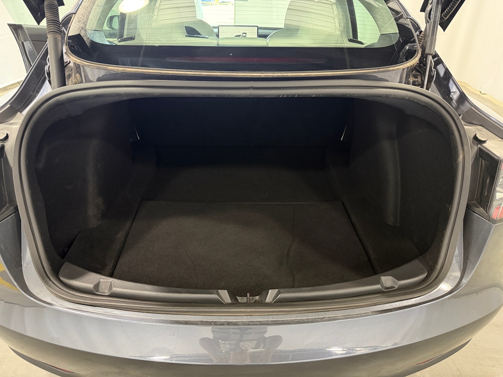 Thumbnail: 2023 Tesla Model 3 - 6