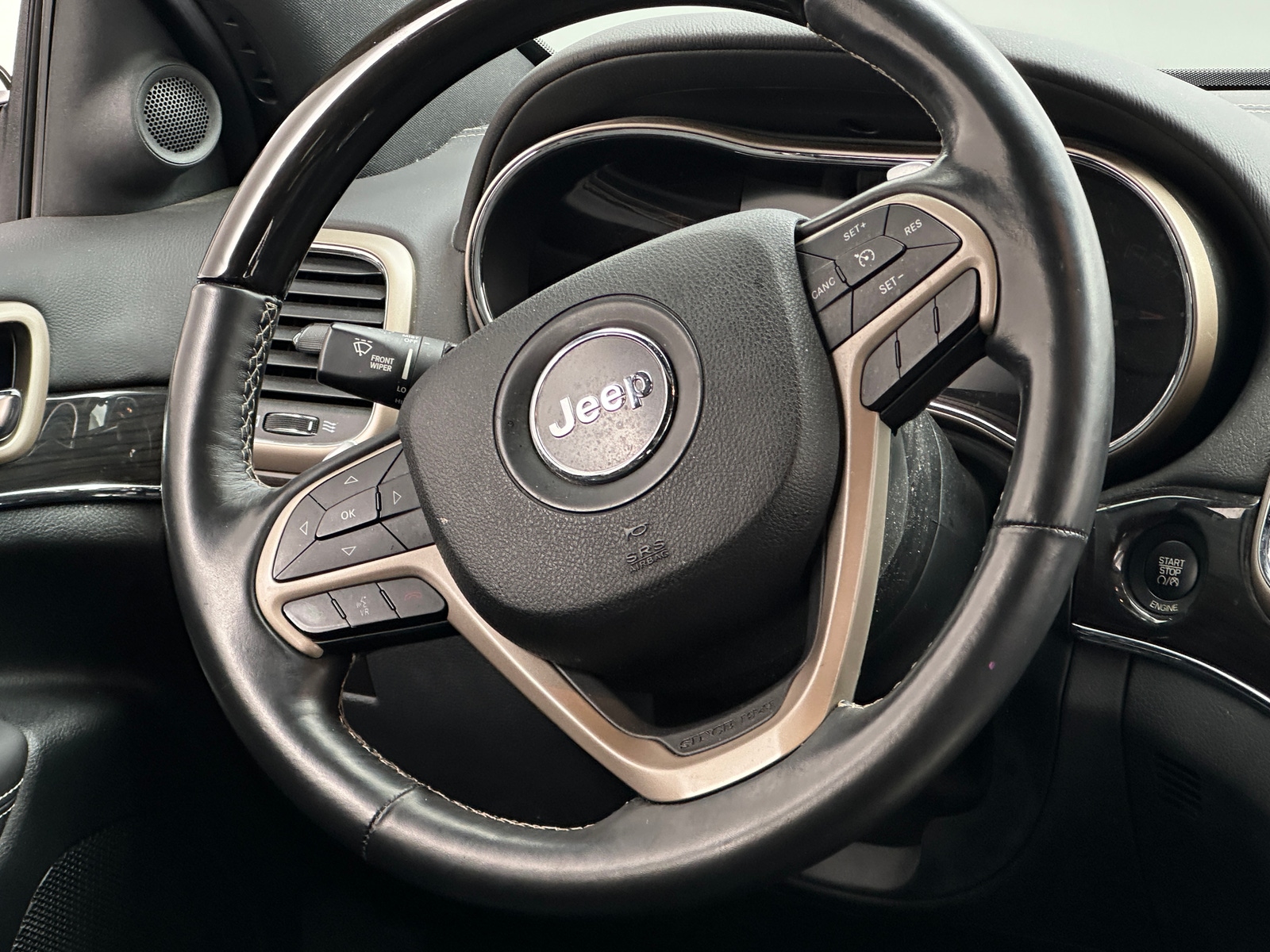 Thumbnail: 2014 Jeep Grand Cherokee - 4