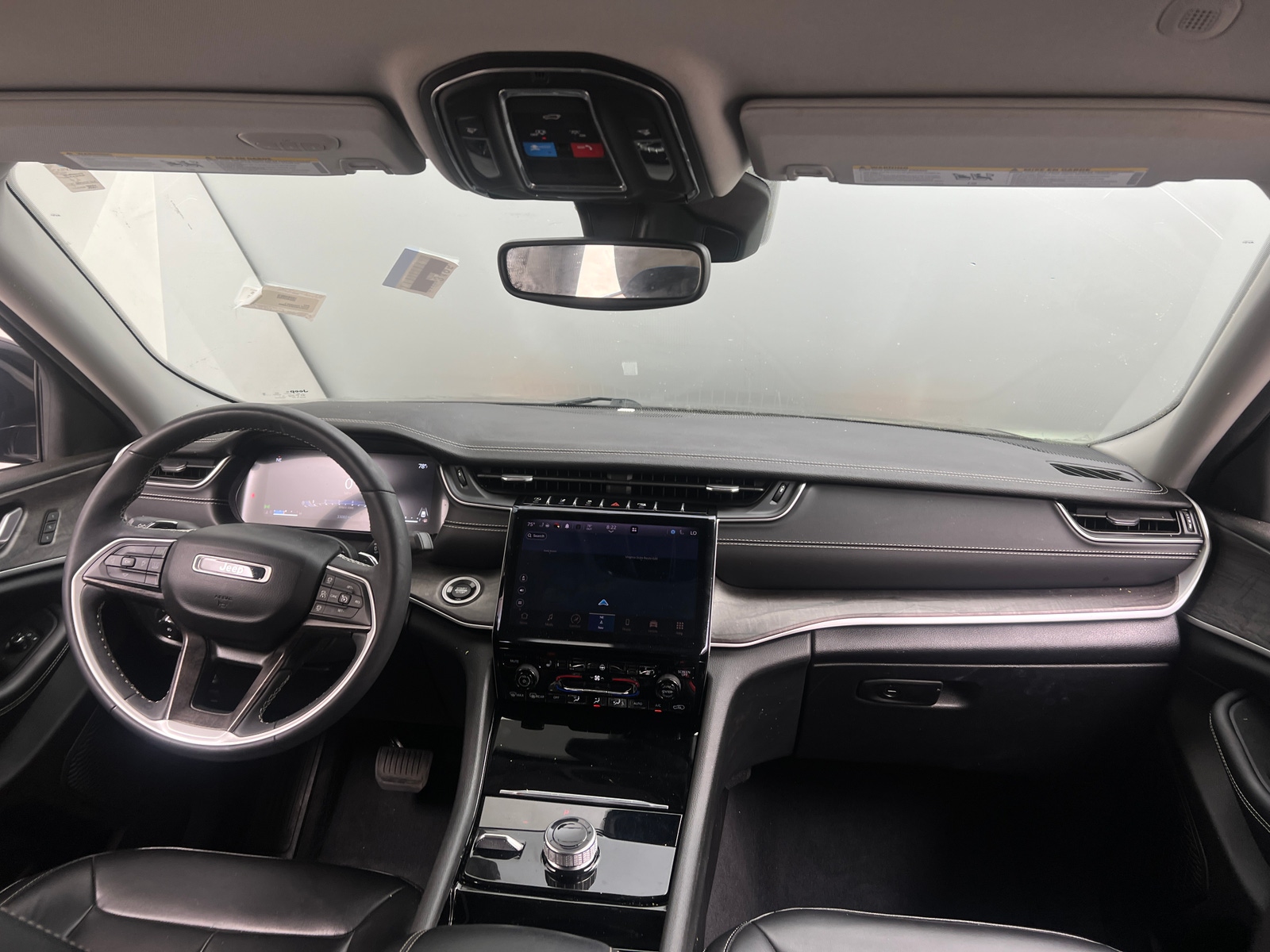 Thumbnail: 2023 Jeep Grand Cherokee L - 2