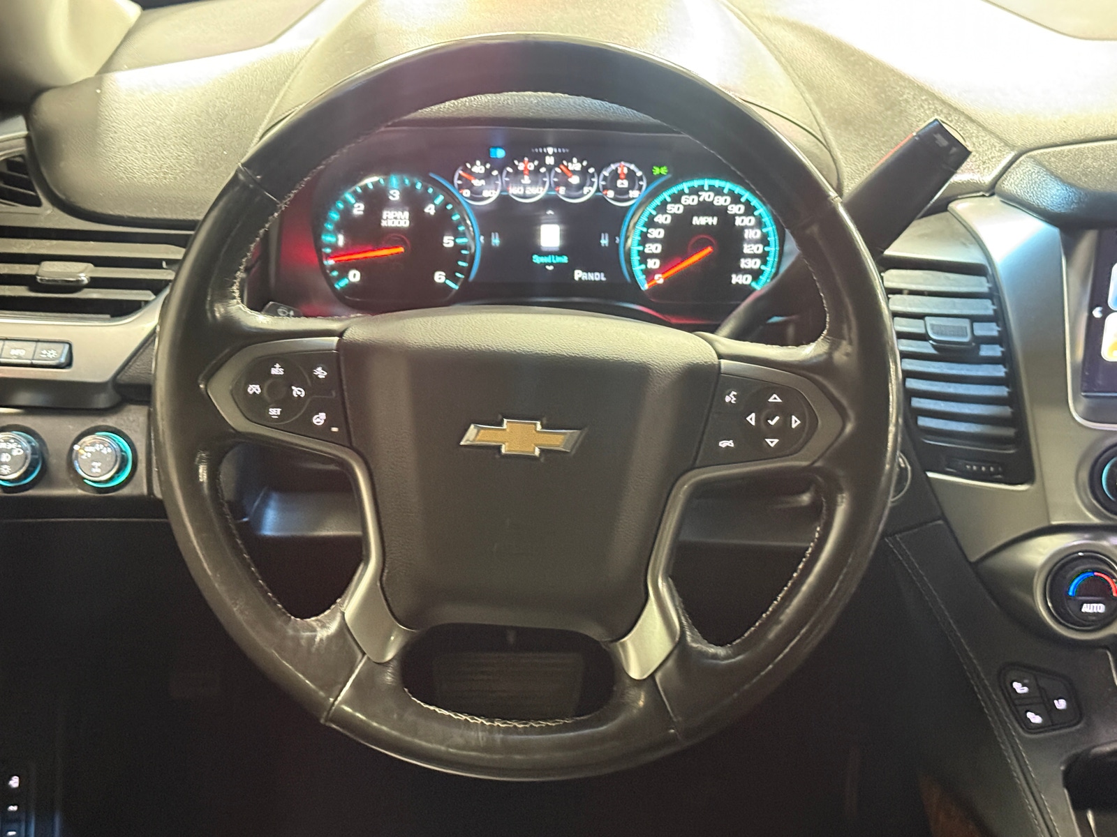 Thumbnail: 2018 Chevrolet Tahoe - 4