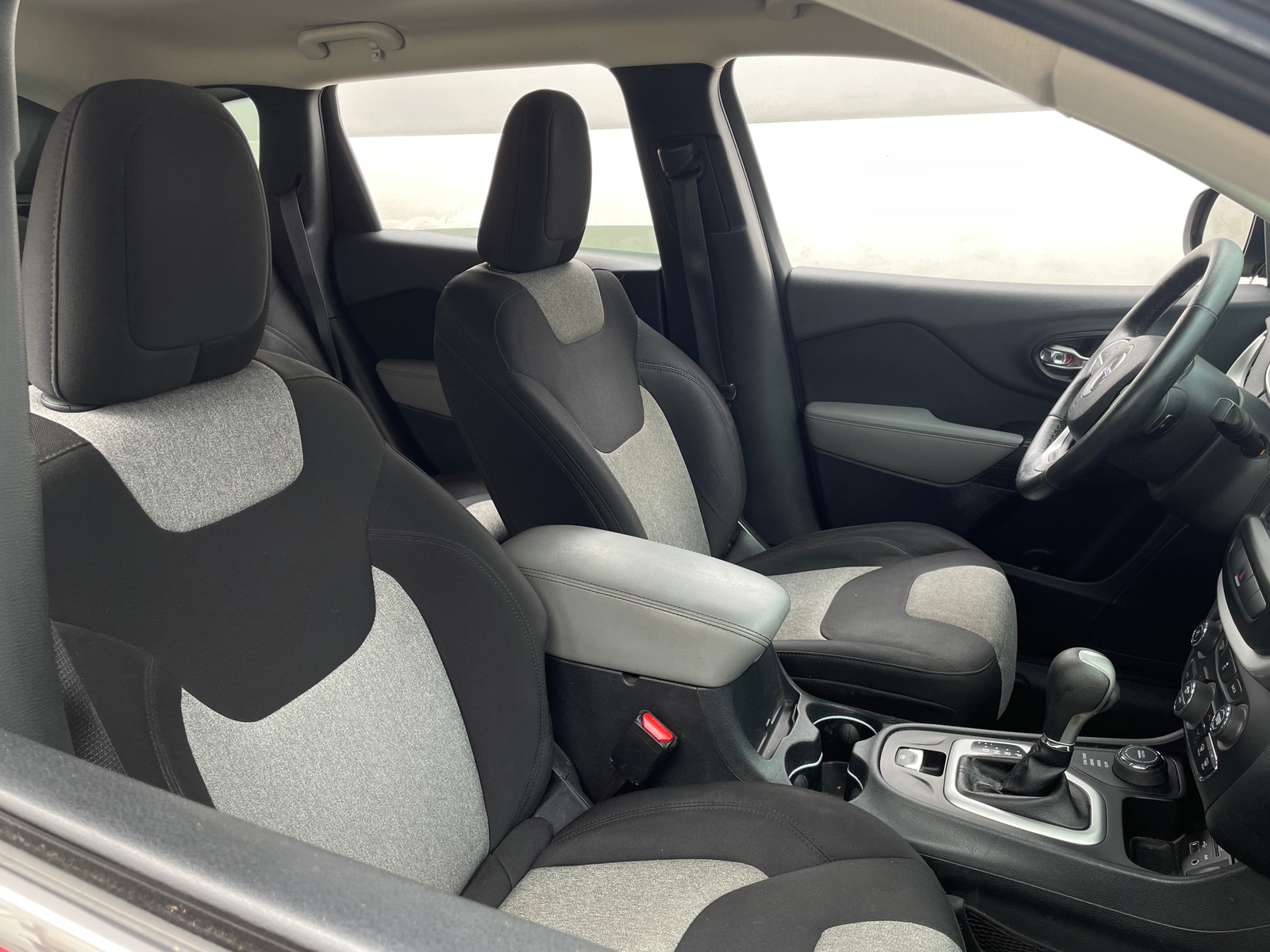 Thumbnail: 2014 Jeep Cherokee - 2
