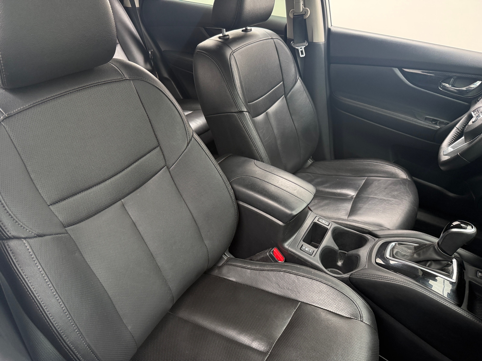 Thumbnail: 2020 Nissan Rogue - 2