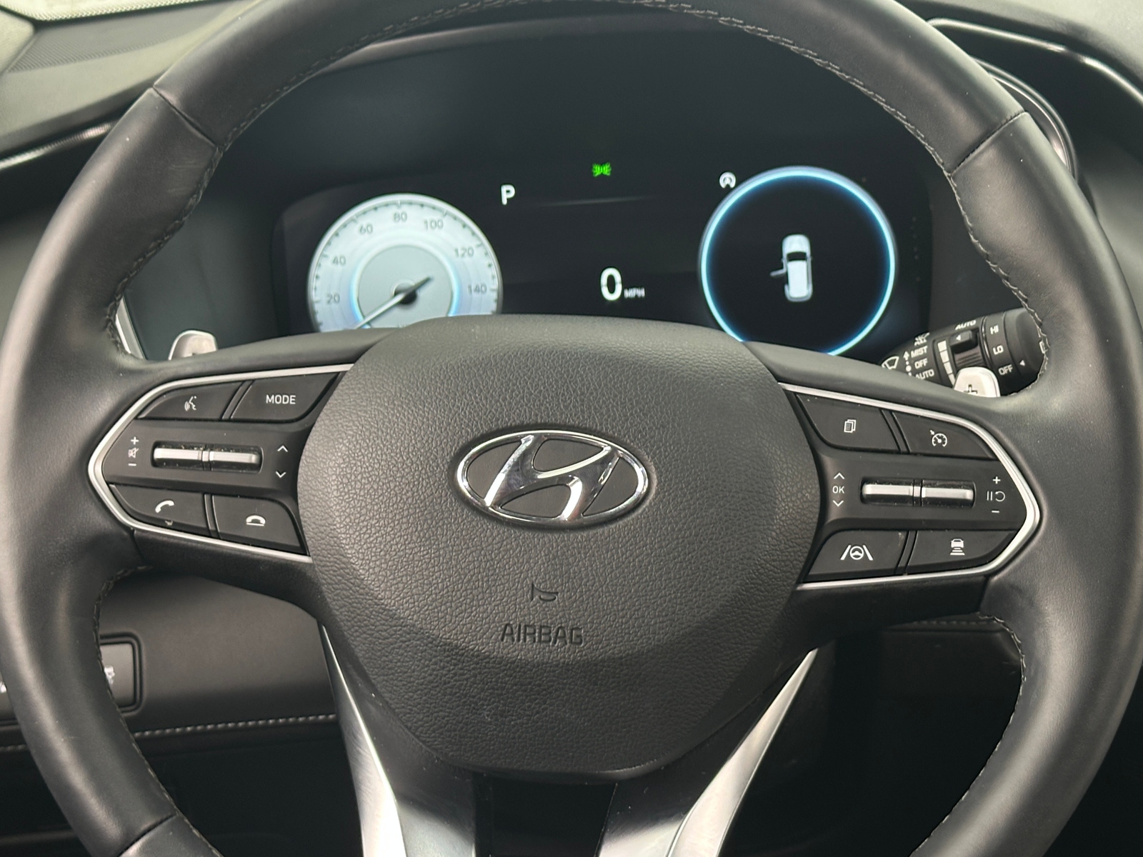 Thumbnail: 2023 Hyundai Santa Fe - 4
