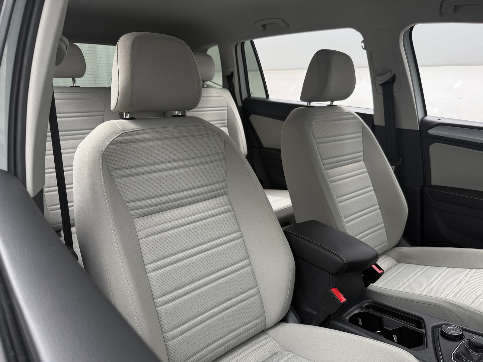 Thumbnail: 2024 Volkswagen Tiguan - 2