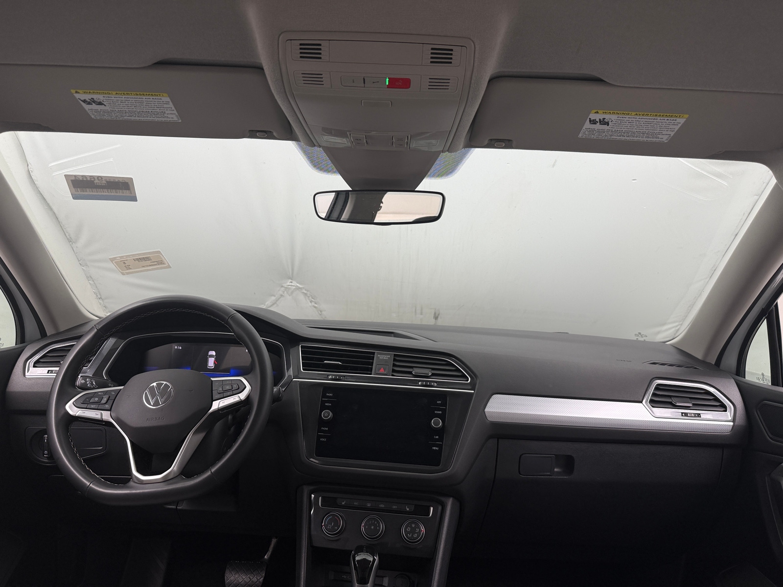 Thumbnail: 2024 Volkswagen Tiguan - 3