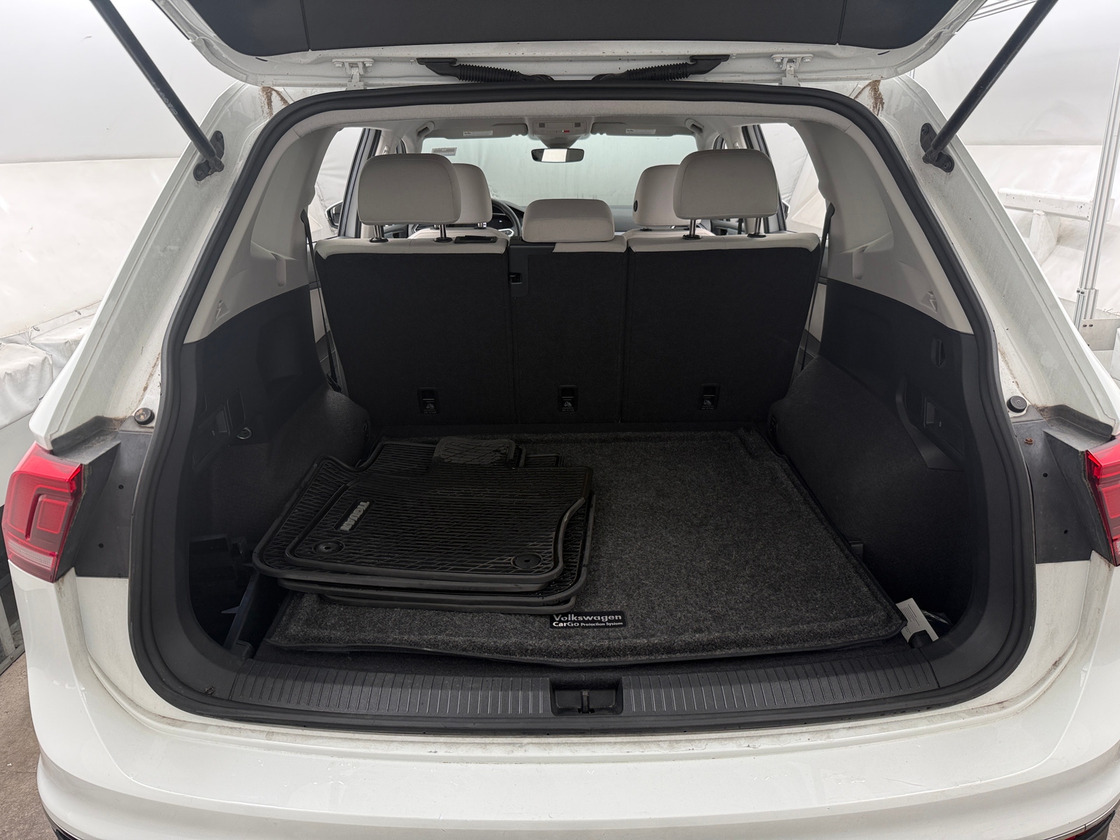Thumbnail: 2024 Volkswagen Tiguan - 7