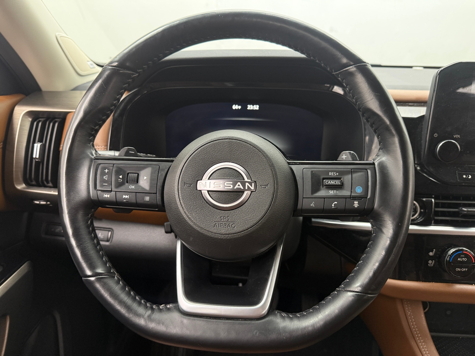 Thumbnail: 2023 Nissan Pathfinder - 4