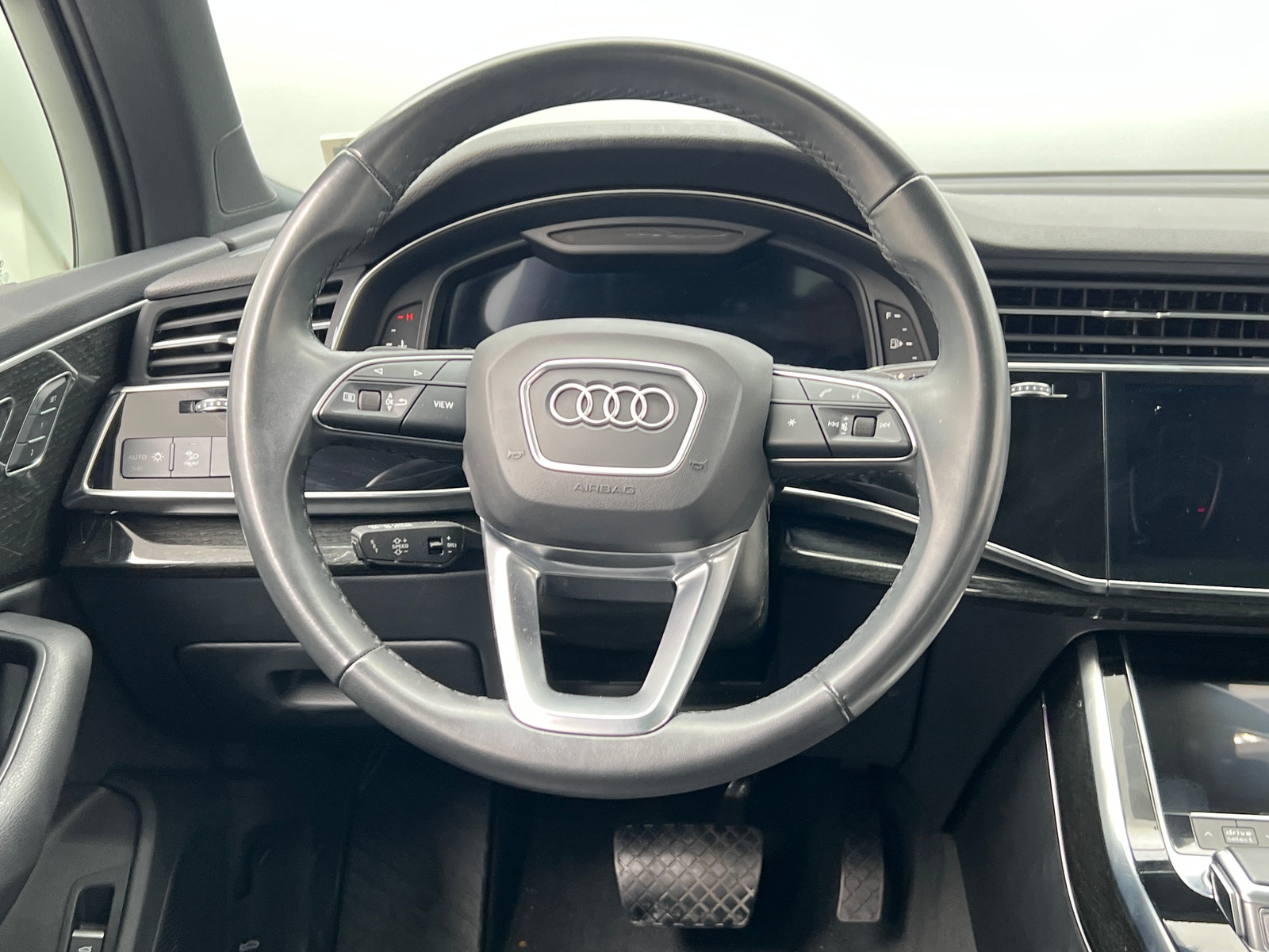 Thumbnail: 2022 Audi Q7 - 4
