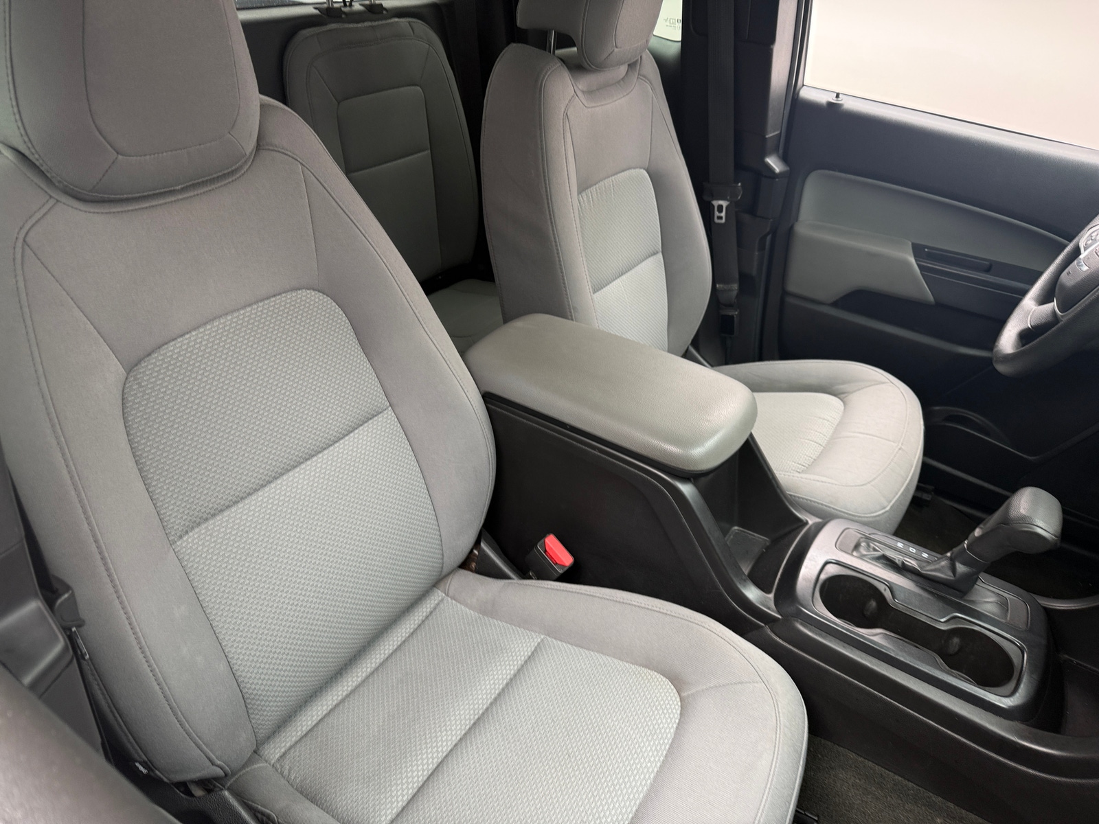 Thumbnail: 2015 GMC Canyon - 2