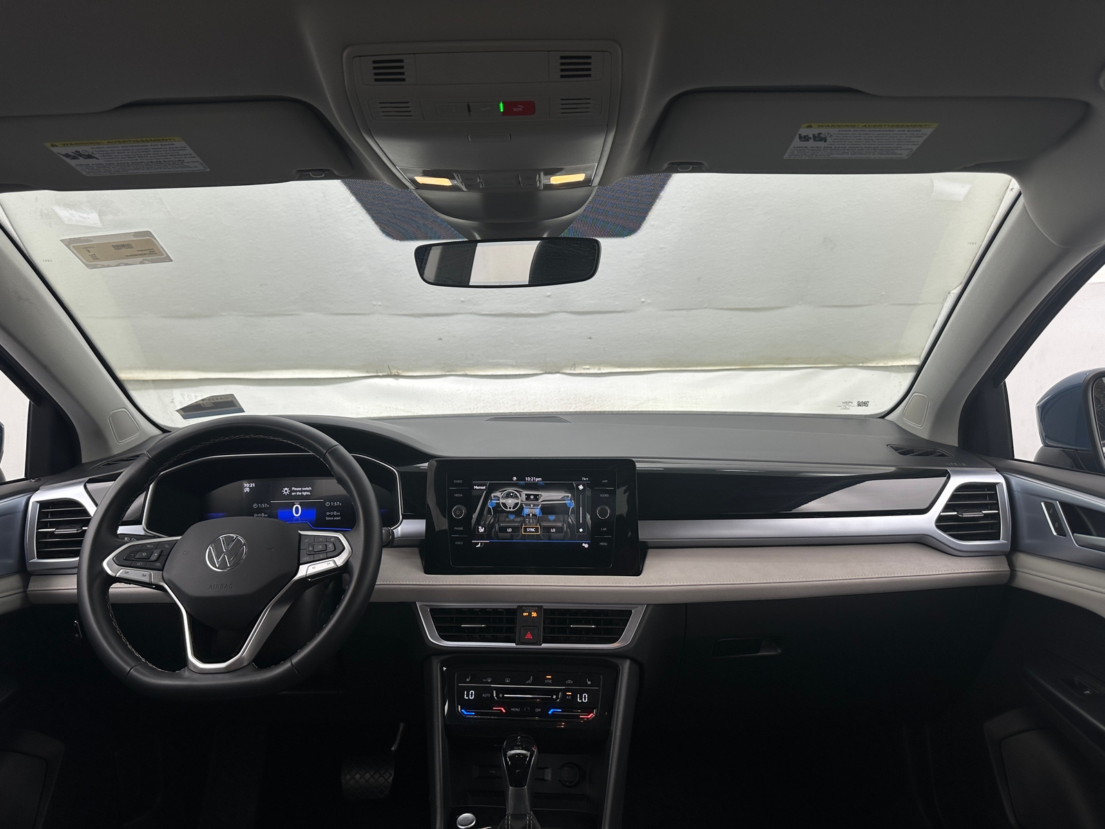 Thumbnail: 2025 Volkswagen Taos - 2