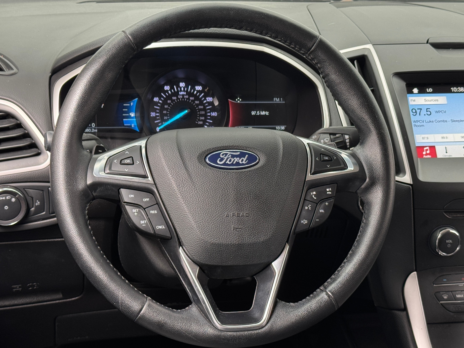 Thumbnail: 2018 Ford Edge - 4