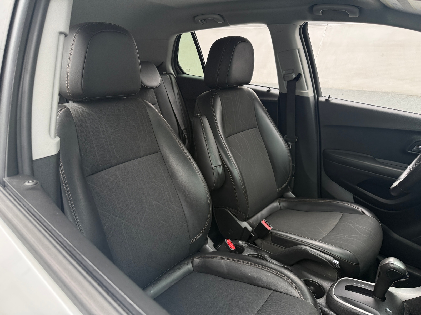 Thumbnail: 2022 Chevrolet Trax - 2