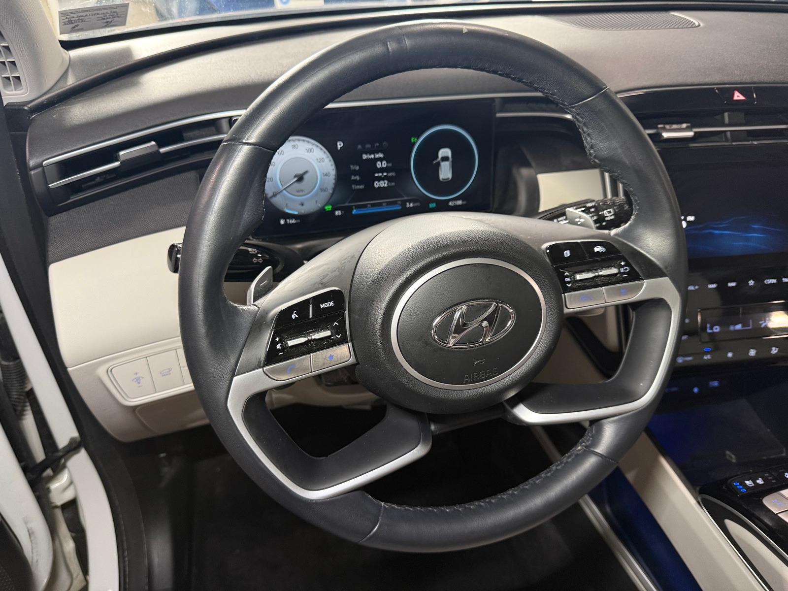 Thumbnail: 2023 Hyundai Tucson - 4
