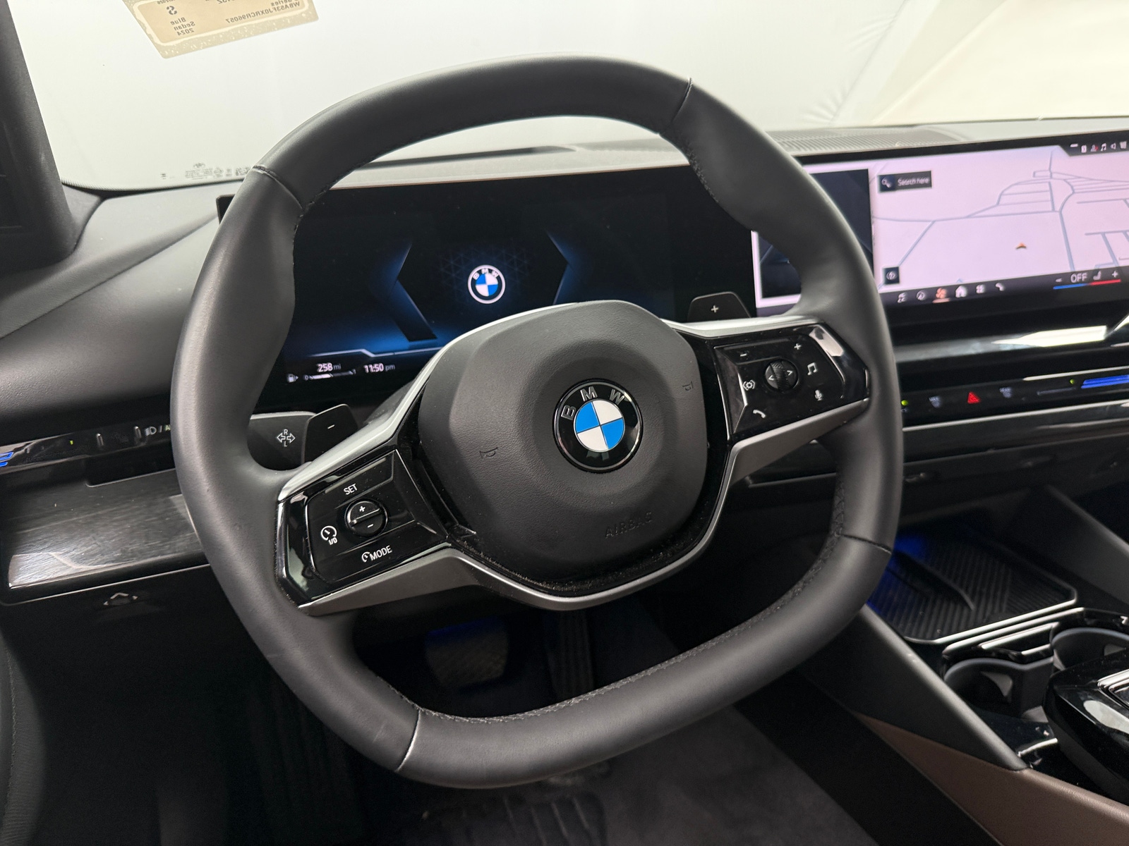 Thumbnail: 2024 BMW 5 Series - 4