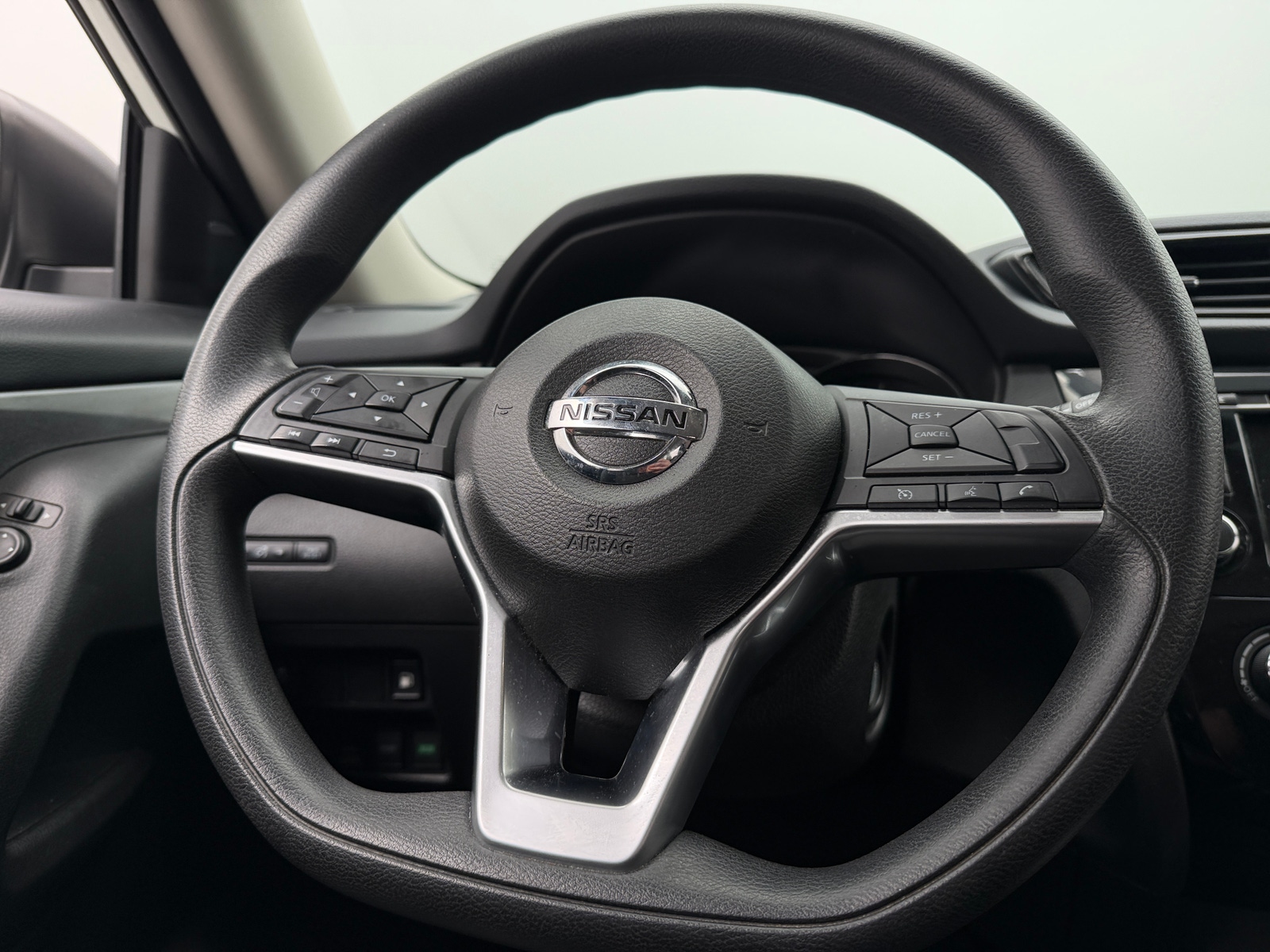 Thumbnail: 2018 Nissan Rogue - 5