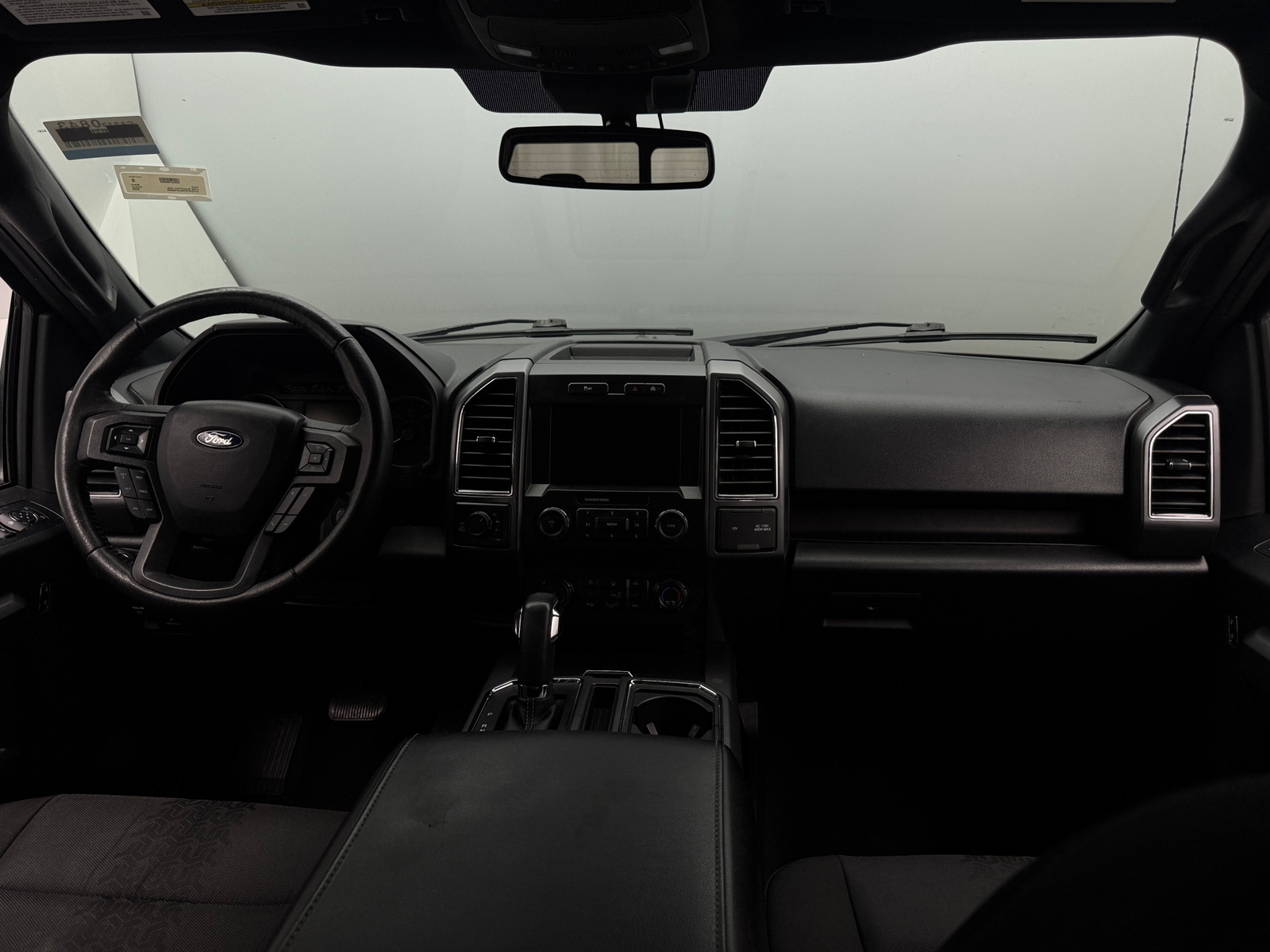 Thumbnail: 2020 Ford Econoline - 3
