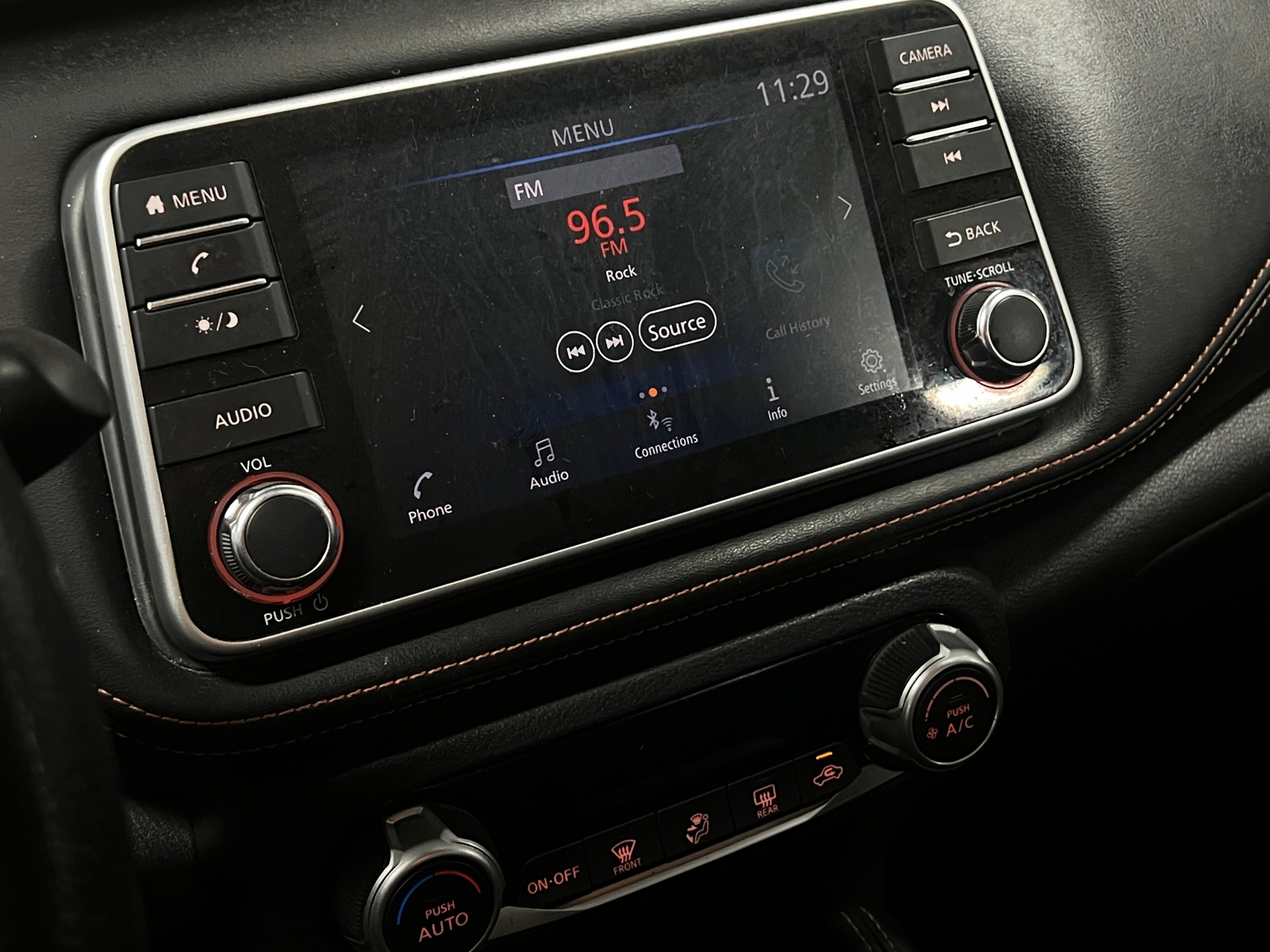 Thumbnail: 2020 Nissan Kicks - 4