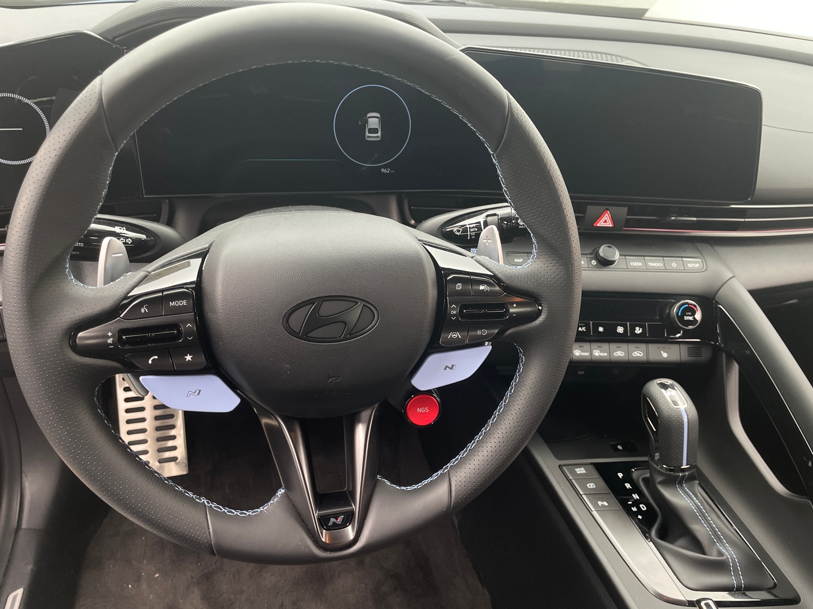 Thumbnail: 2025 Hyundai Elantra - 4