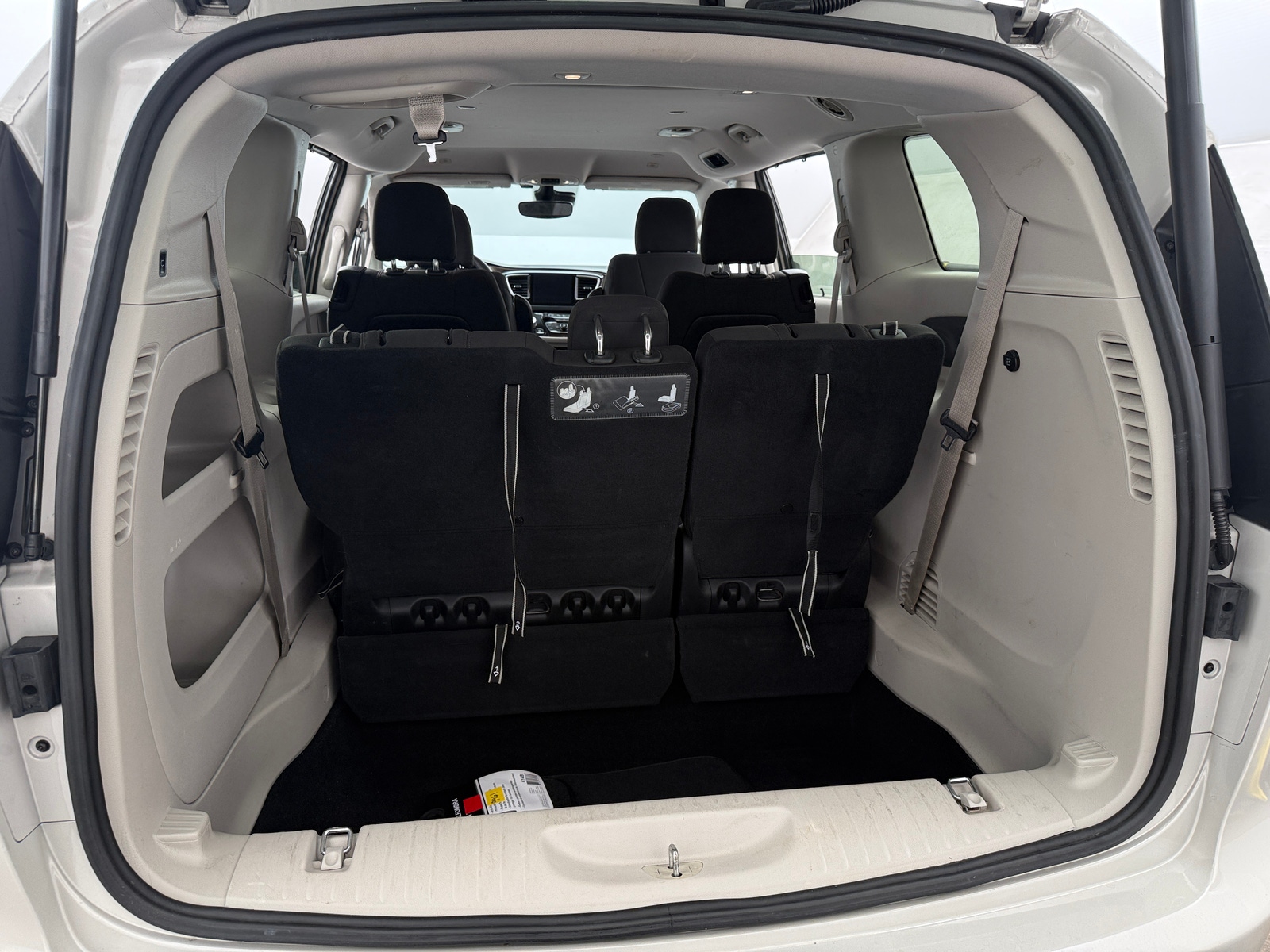 Thumbnail: 2019 Chrysler Pacifica - 7