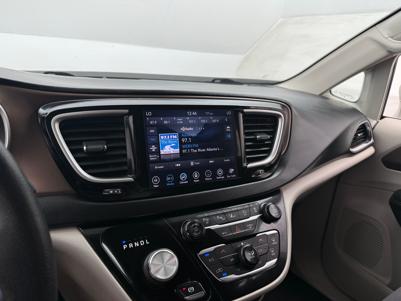 Thumbnail: 2019 Chrysler Pacifica - 4