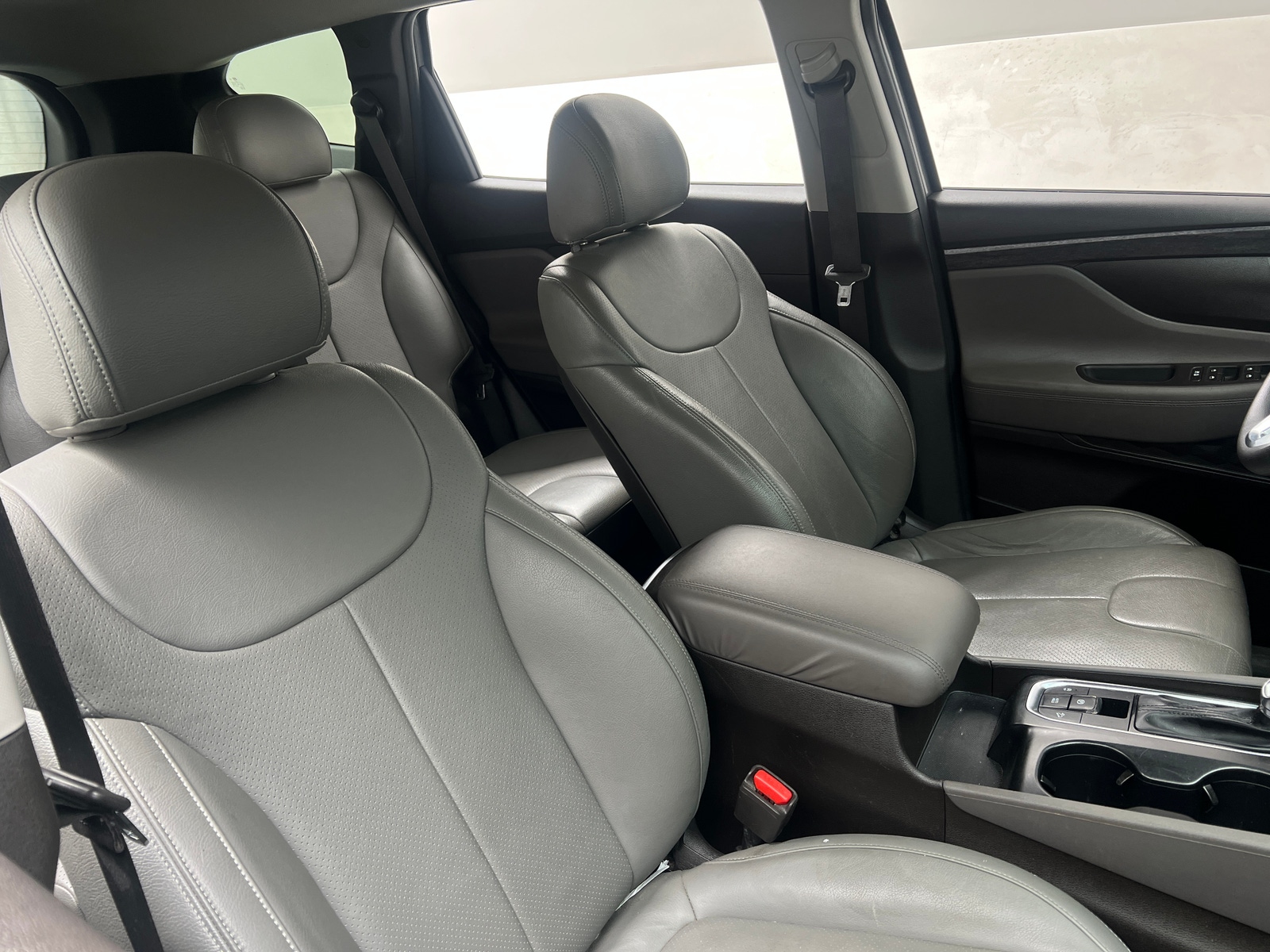 Thumbnail: 2019 Hyundai Santa Fe - 2