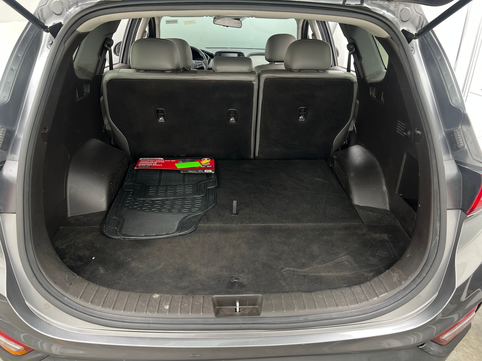 Thumbnail: 2019 Hyundai Santa Fe - 7