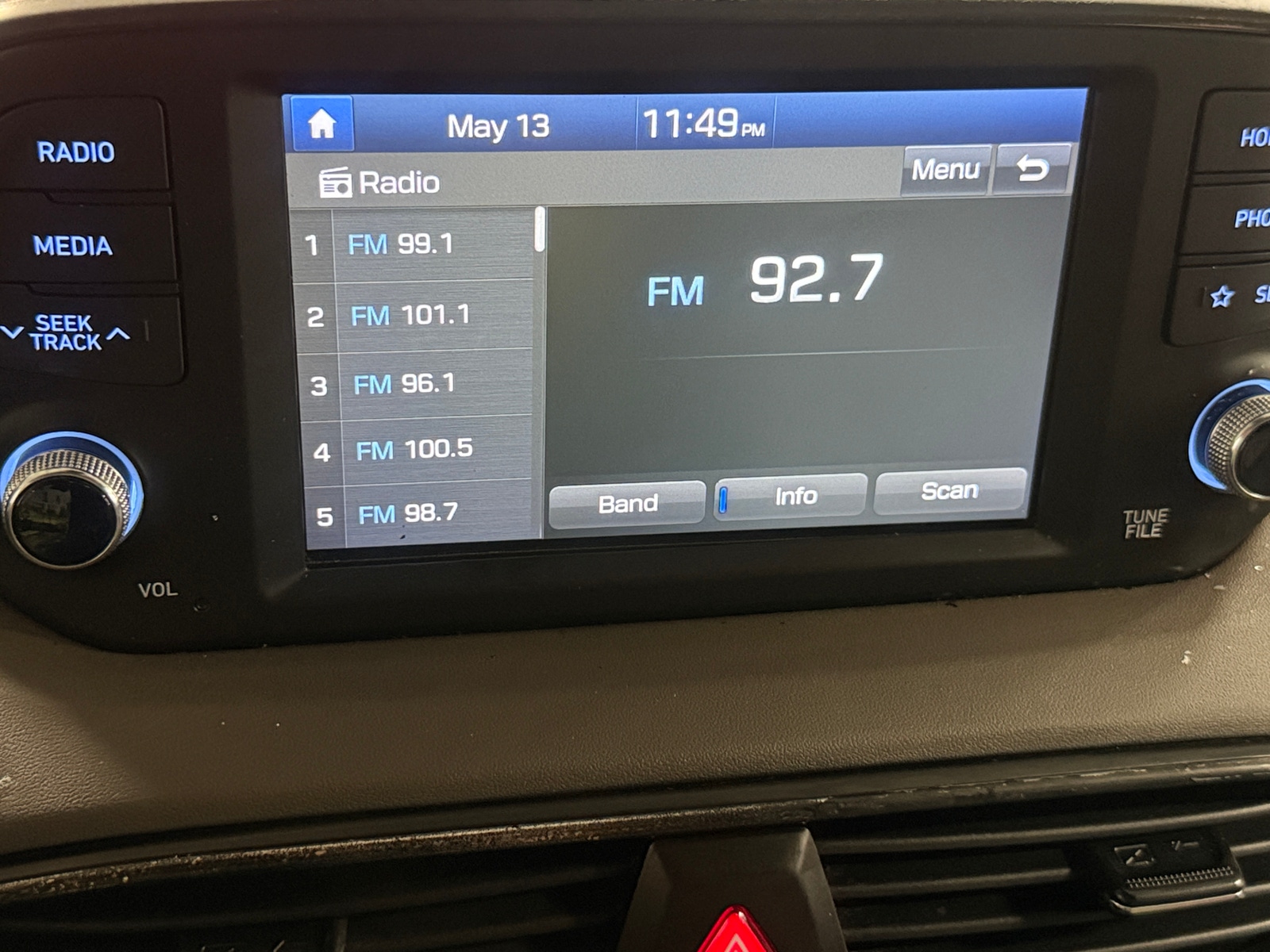 Thumbnail: 2019 Hyundai Santa Fe - 4