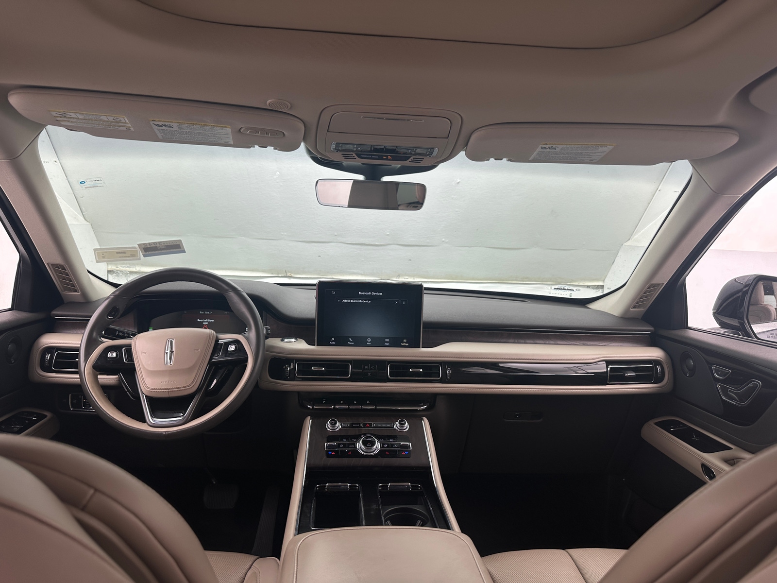 Thumbnail: 2022 Lincoln Aviator - 2