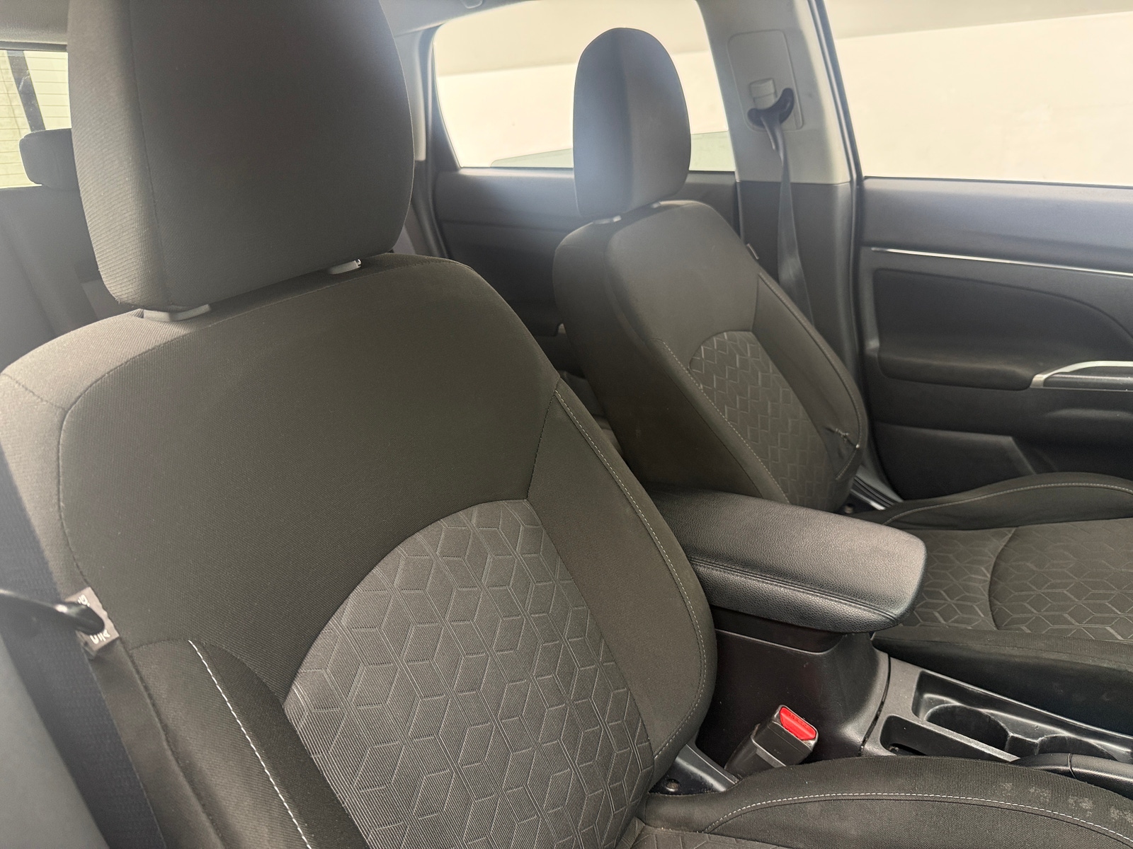 Thumbnail: 2021 Mitsubishi Outlander Sport - 2