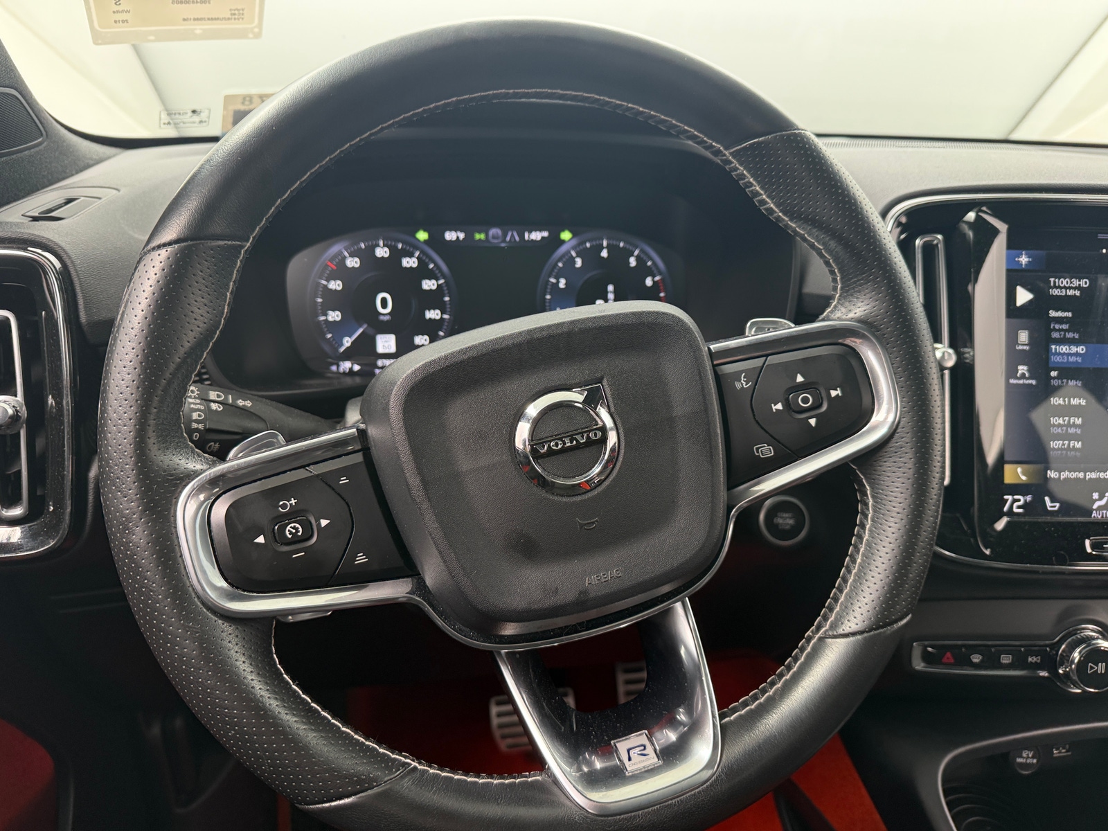 Thumbnail: 2019 Volvo XC40 - 4