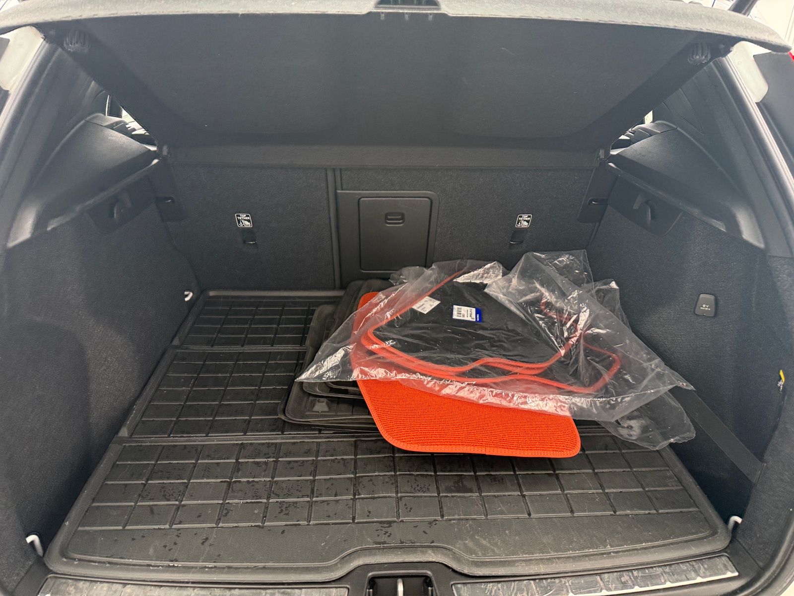 Thumbnail: 2019 Volvo XC40 - 6