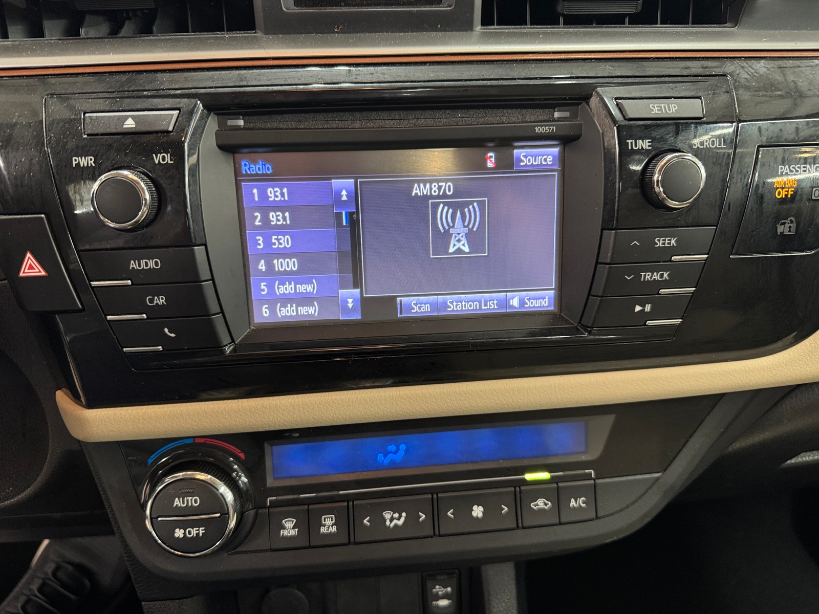 Thumbnail: 2016 Toyota Corolla - 4