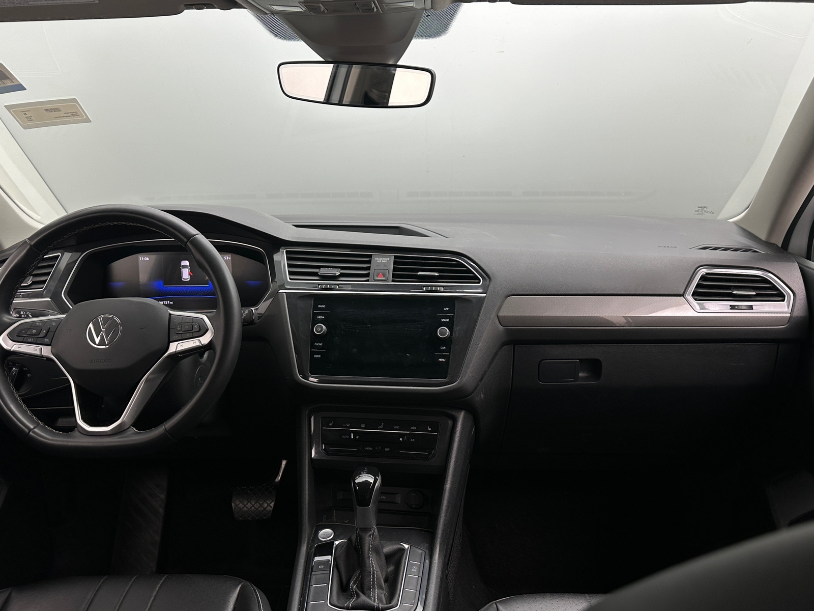 Thumbnail: 2024 Volkswagen Tiguan - 2