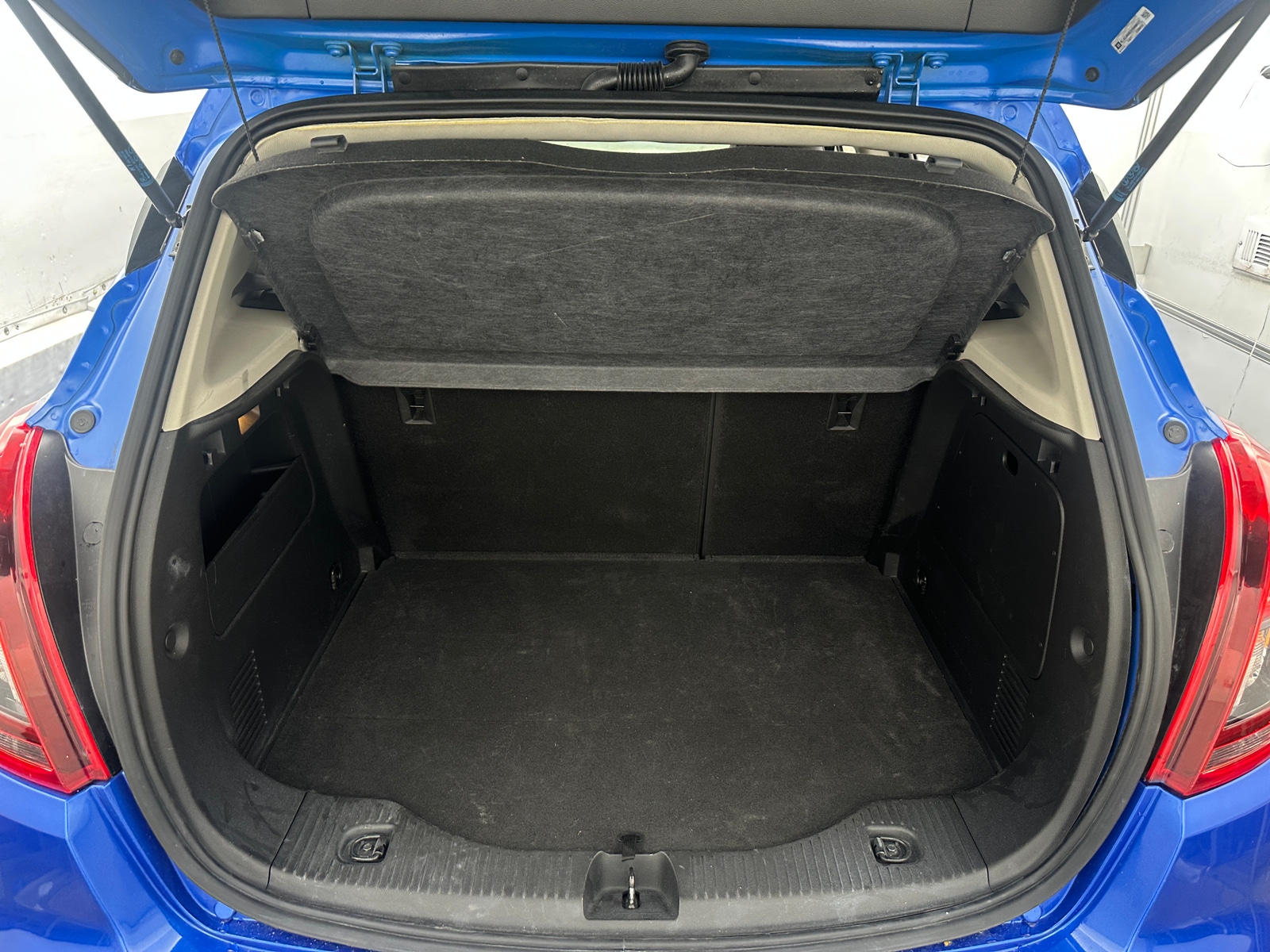Thumbnail: 2017 Buick Encore - 7