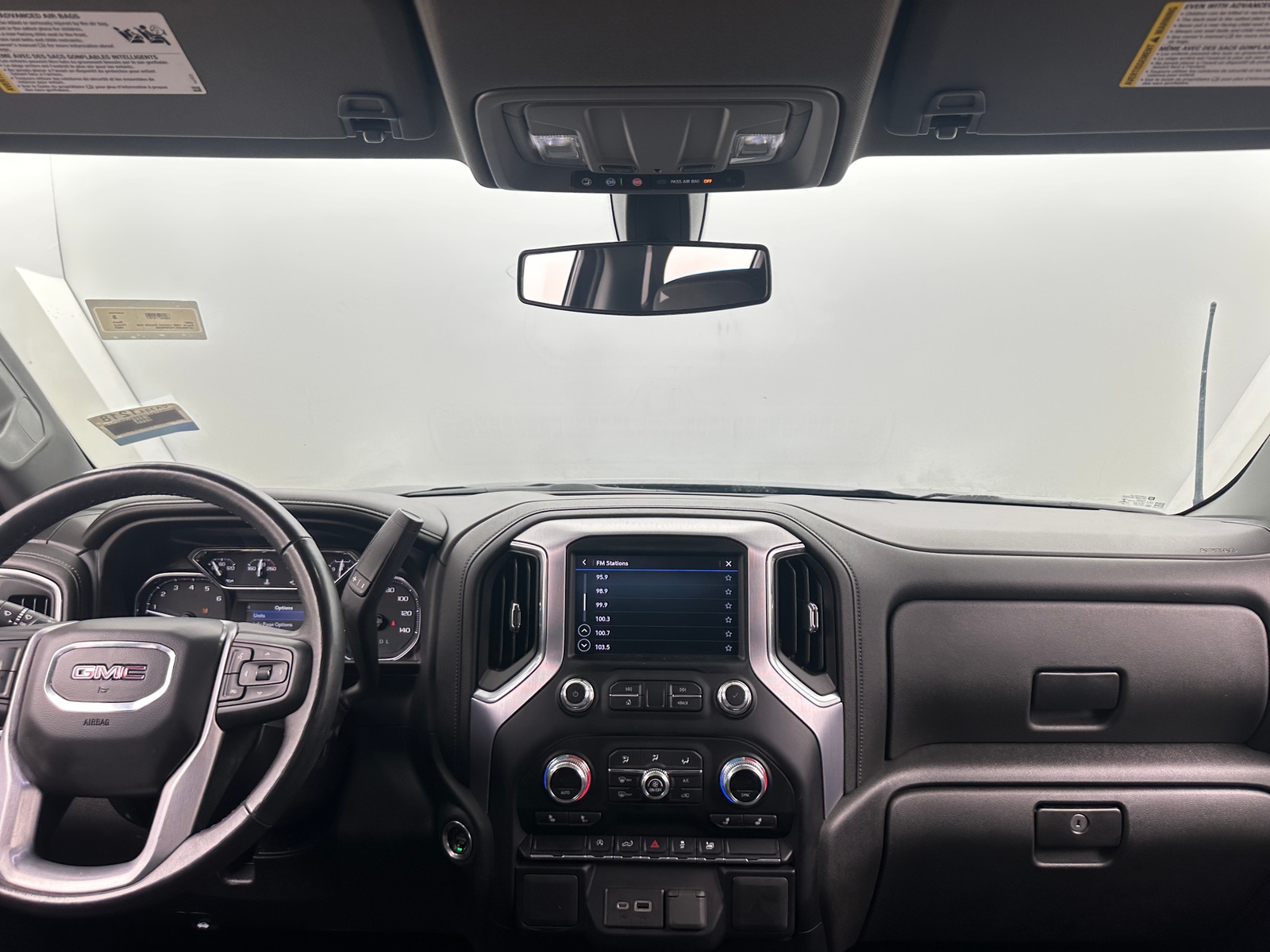 Thumbnail: 2022 GMC Sierra 1500 - 3