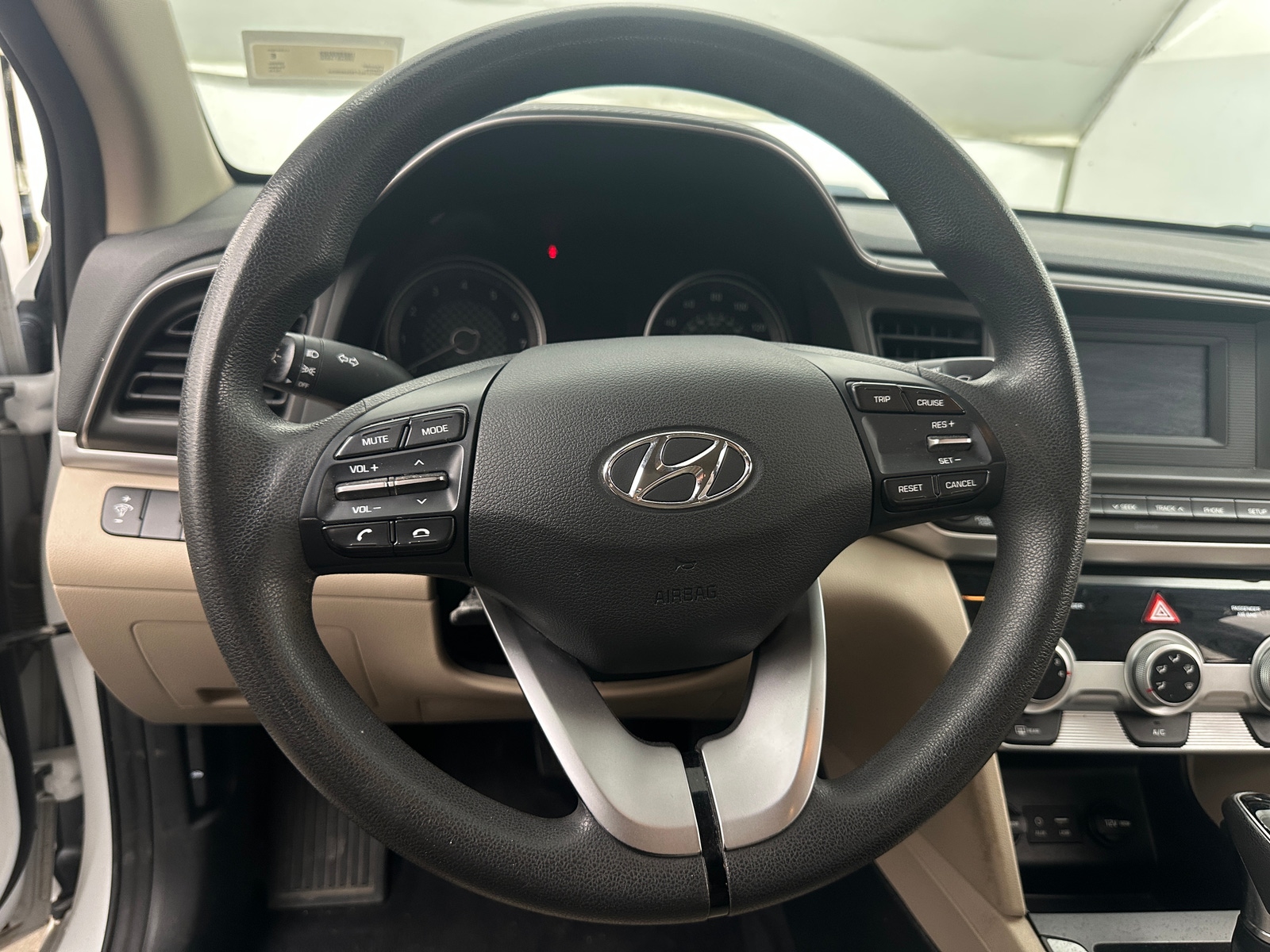 Thumbnail: 2019 Hyundai Elantra - 5