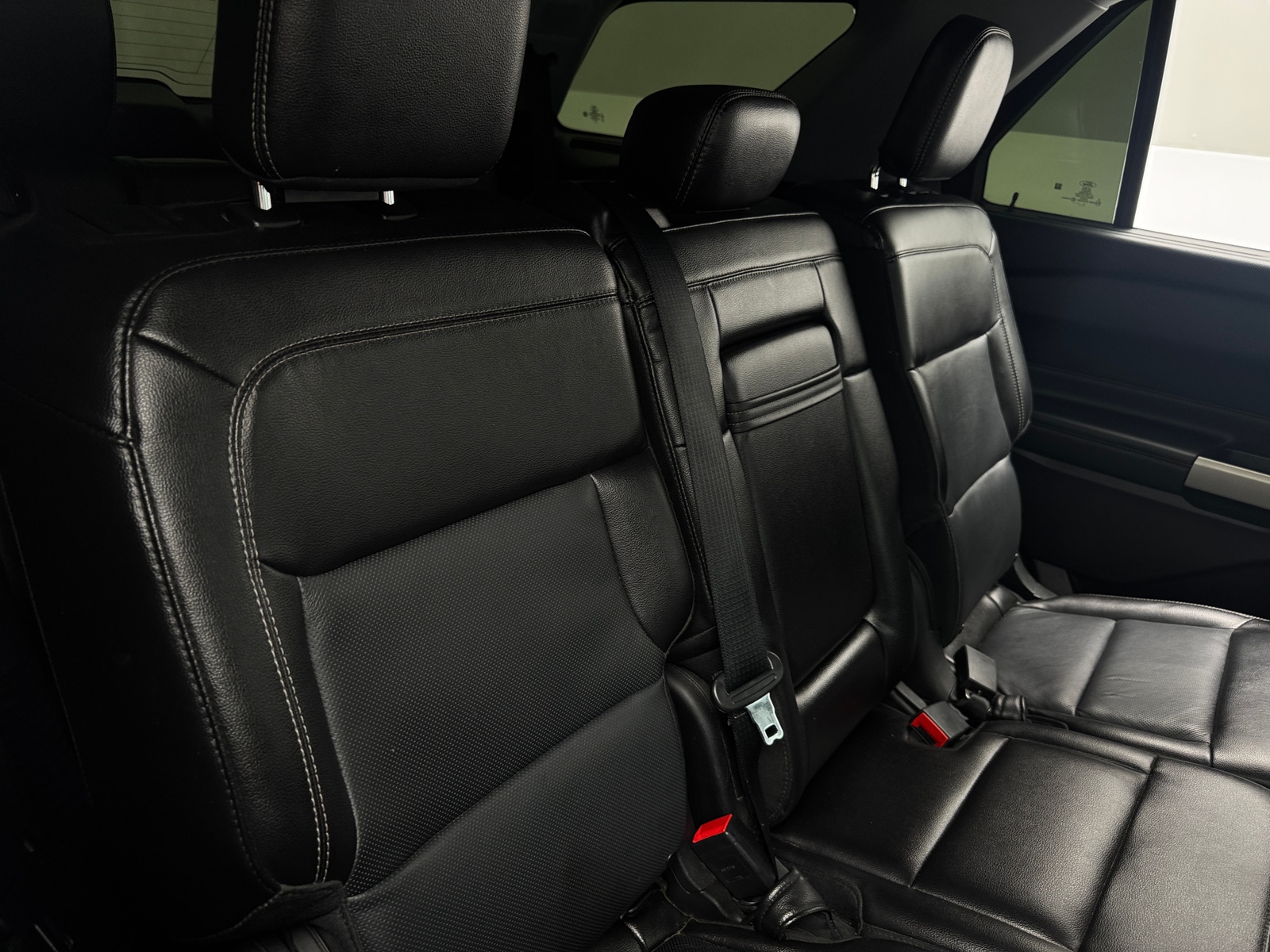 Thumbnail: 2021 Ford Explorer - 5