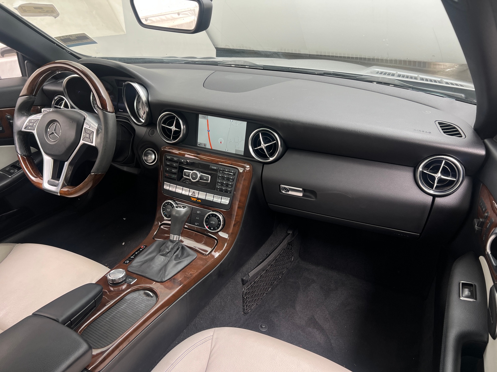 Thumbnail: 2014 Mercedes-Benz SLK - 2