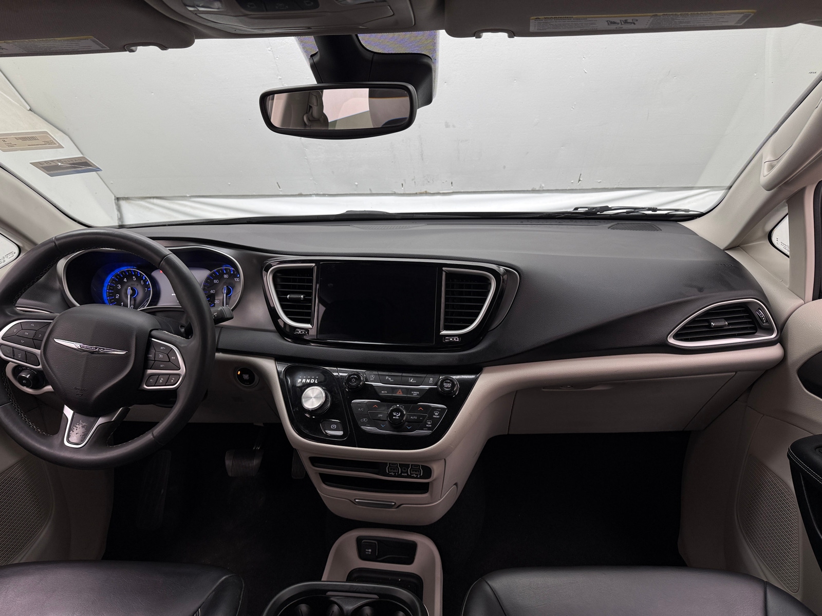 Thumbnail: 2023 Chrysler Pacifica - 2