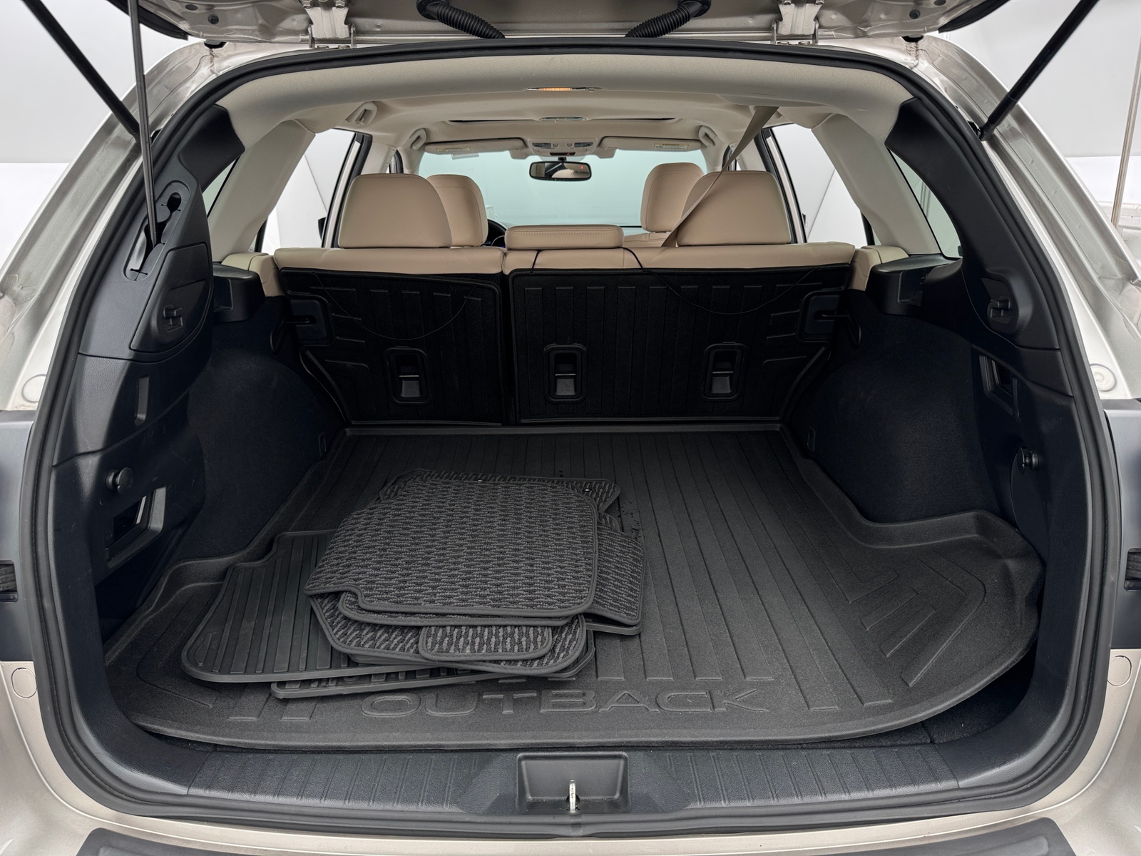 Thumbnail: 2016 Subaru Outback - 6