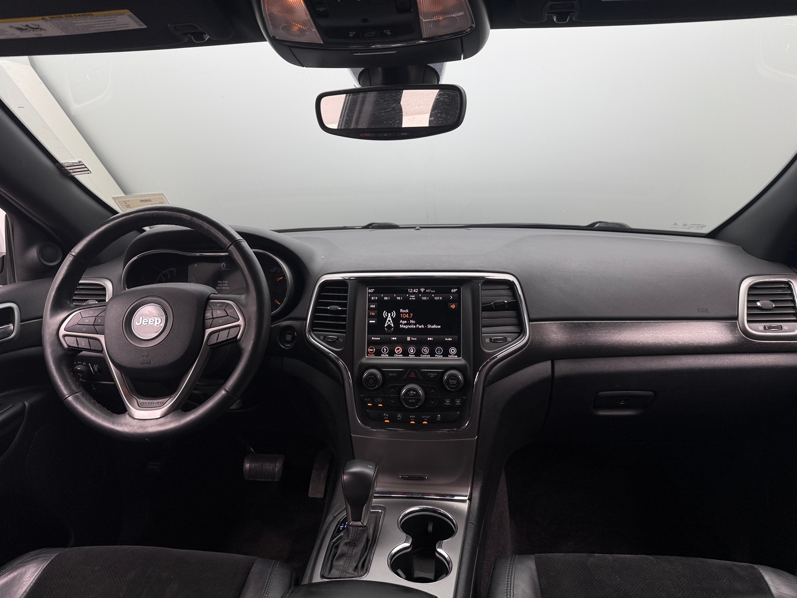 Thumbnail: 2018 Jeep Grand Cherokee - 3