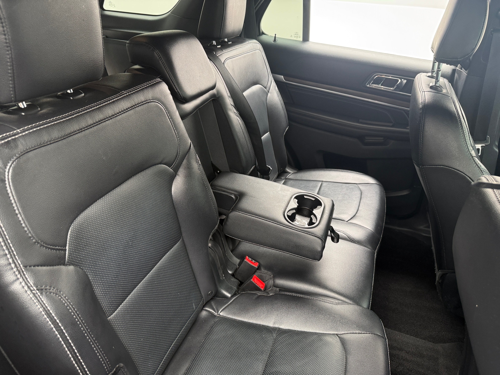 Thumbnail: 2019 Ford Explorer - 5