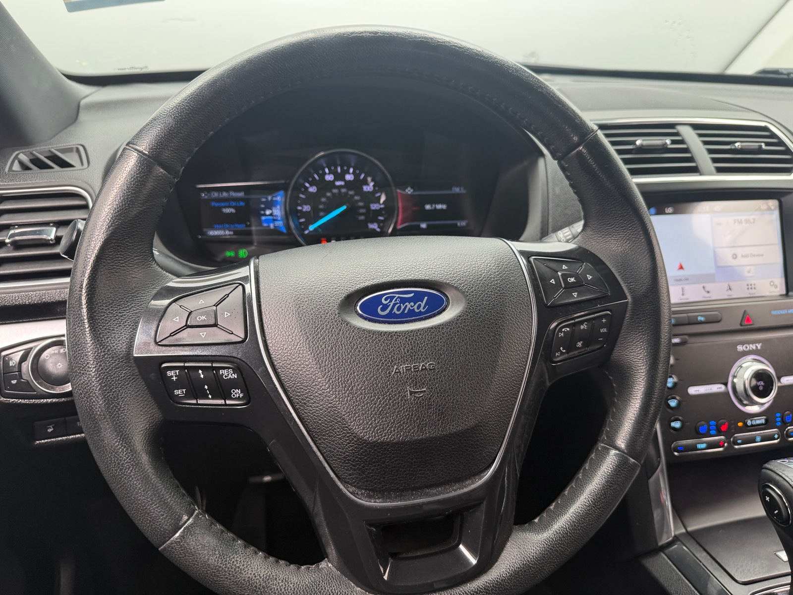 Thumbnail: 2019 Ford Explorer - 4