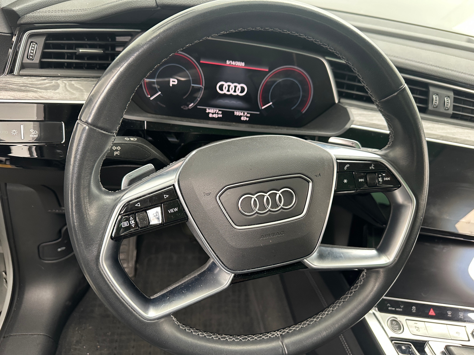 Thumbnail: 2022 Audi e-tron - 4
