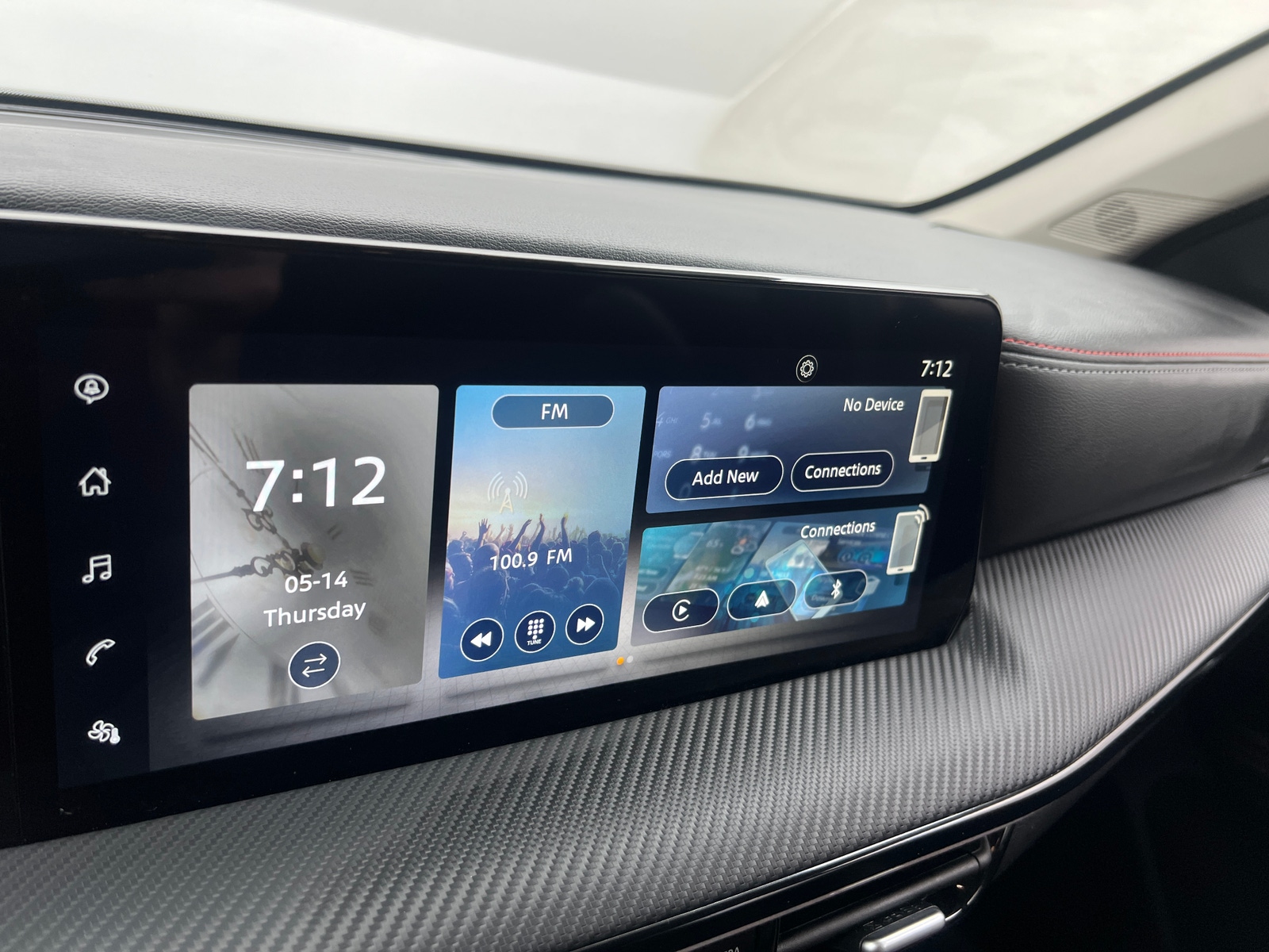 Thumbnail: 2025 Nissan Kicks - 4